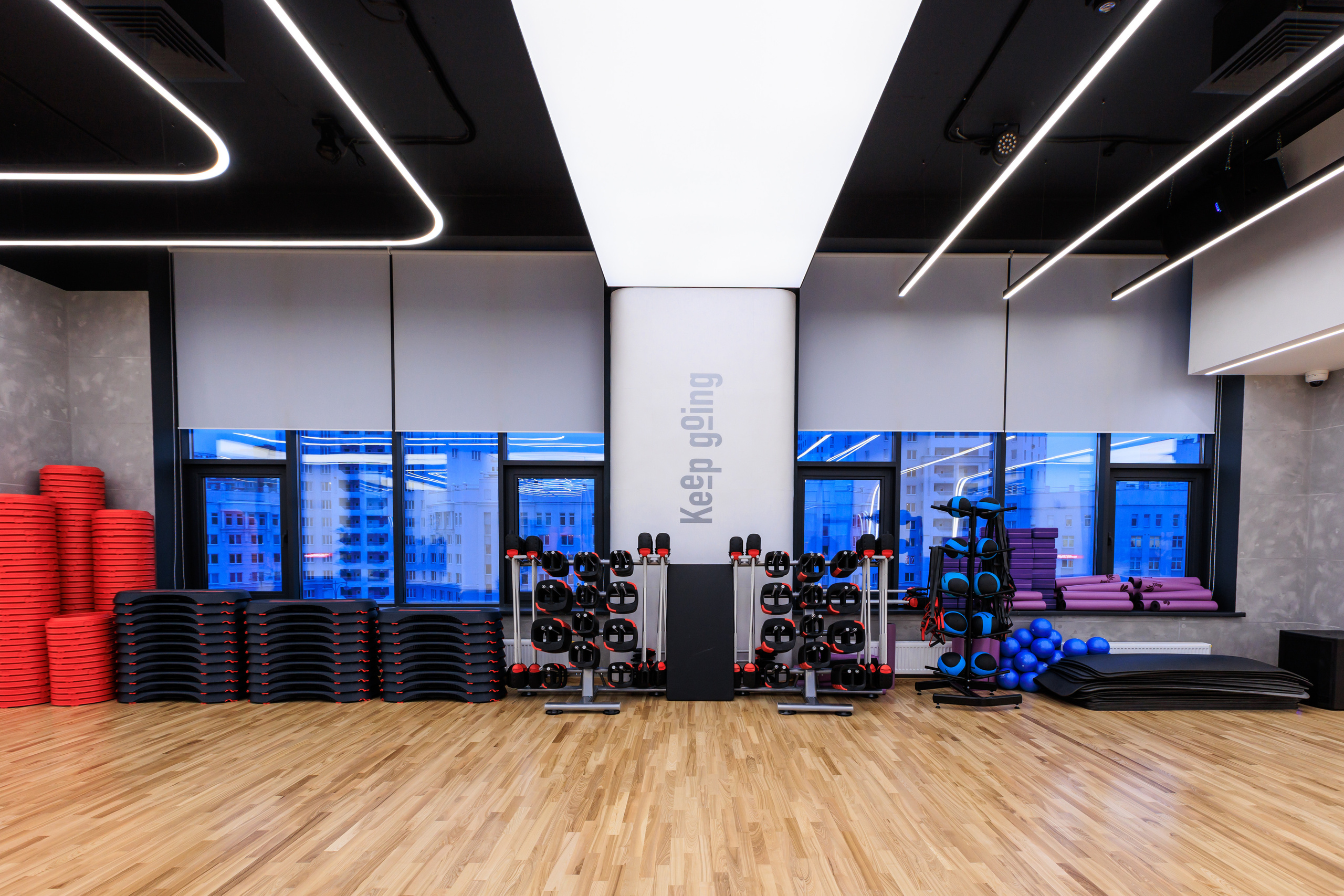 Фотограф для интерьерной съемки фитнес-клуба World Class Нагорный. Контент для бизнеса в Екатеринбурге Полдень Медиа