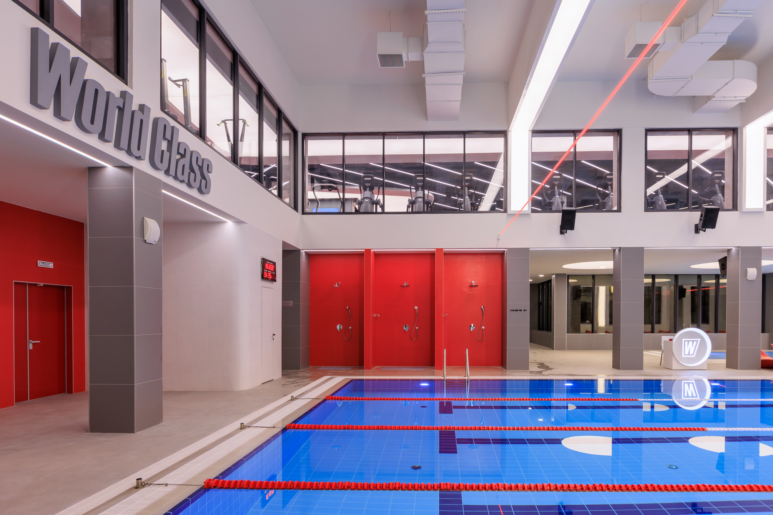 Фотограф для интерьерной съемки фитнес-клуба World Class Нагорный. Контент для бизнеса в Екатеринбурге Полдень Медиа