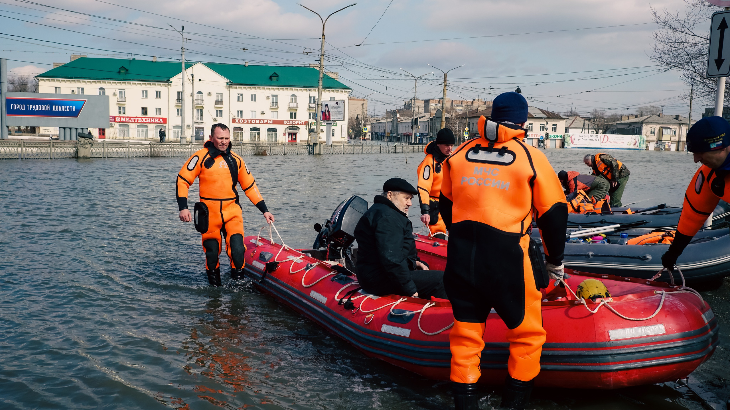 Submerged conflicts. Documentary photographer, film maker and storyteller