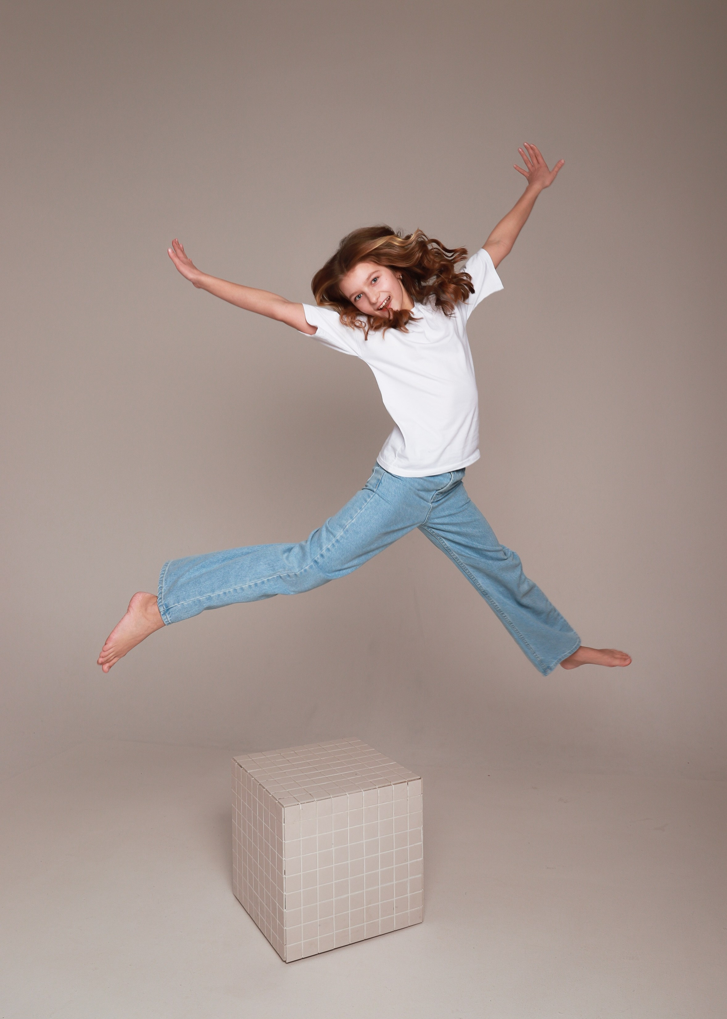 В джинсах. Фотограф Юлия Мальцева