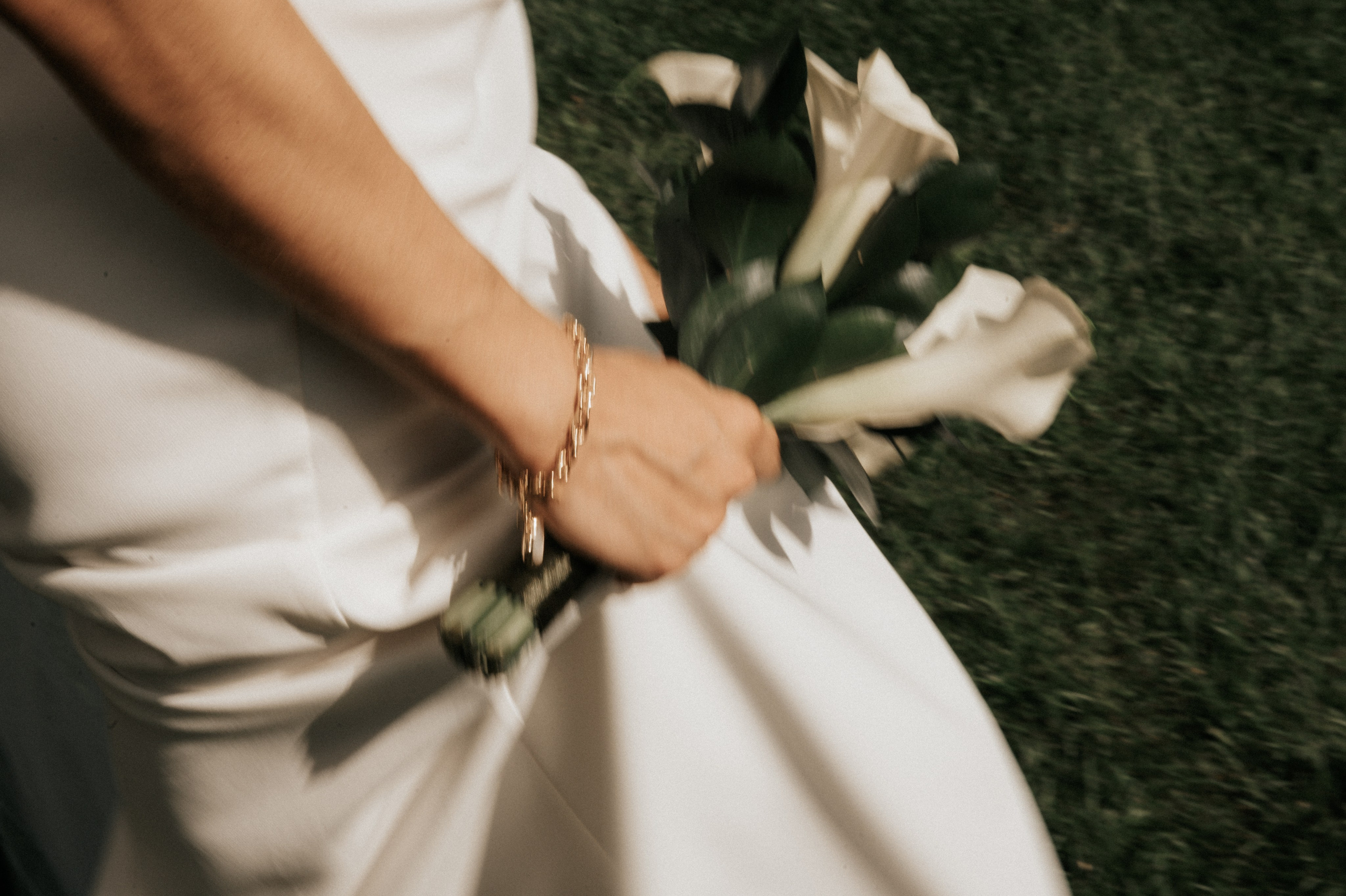 Свадебные фотографии. Фотограф в Барнауле Дарья Бутурлакина. Люби.Цени.Касайся