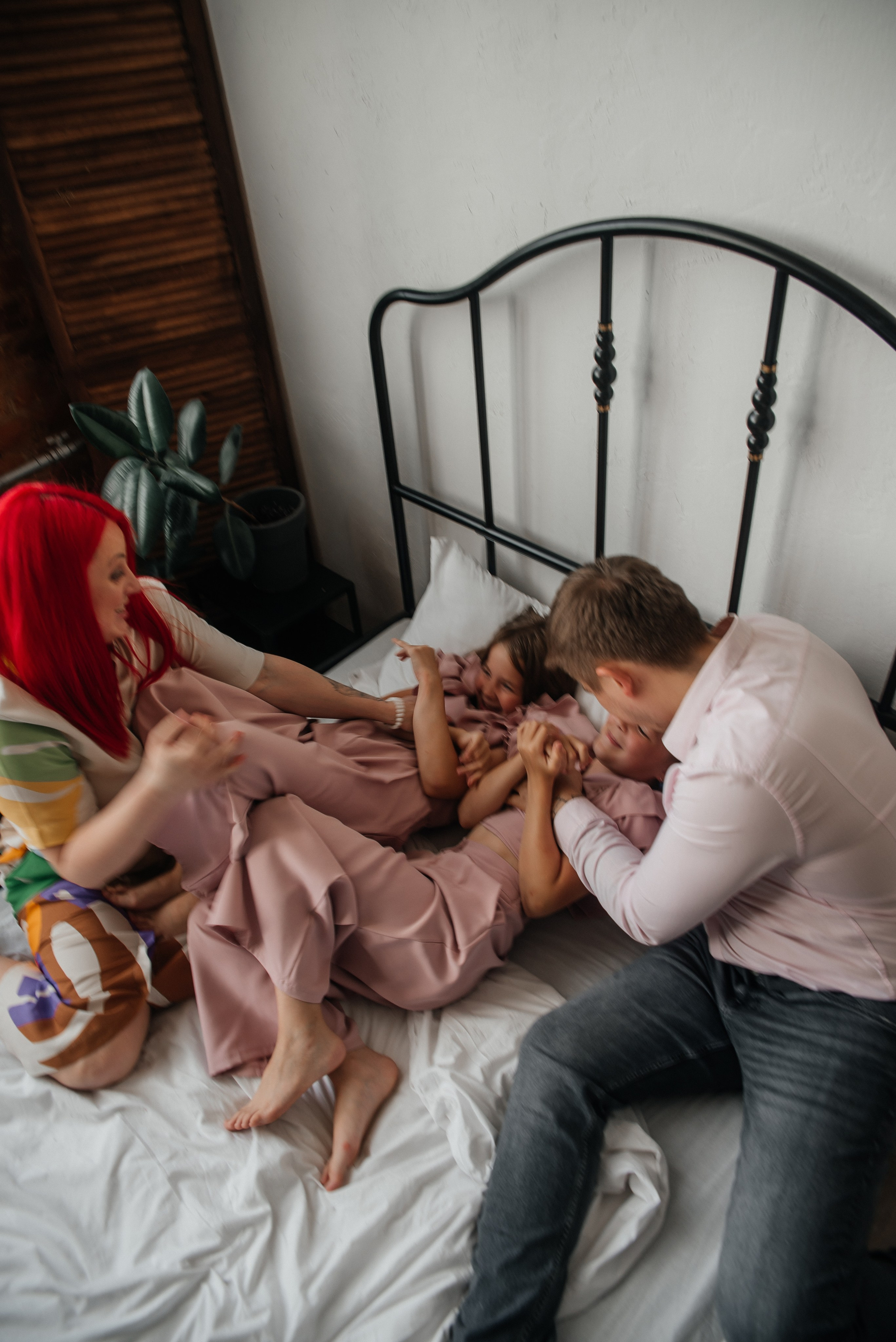 Семейная студийная. Свадебный и семейный фотограф в городе Смоленске