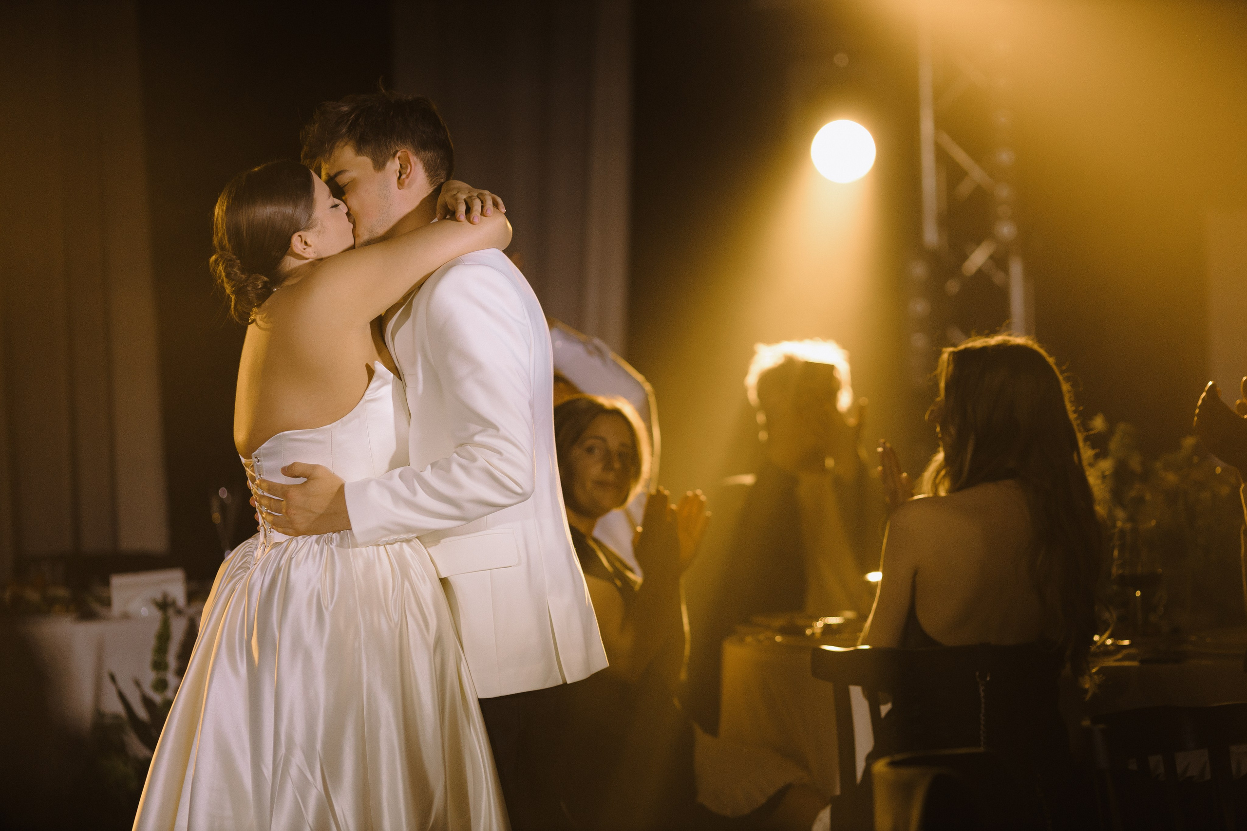 Свадебная фотосъемка в «Двор Стайки»