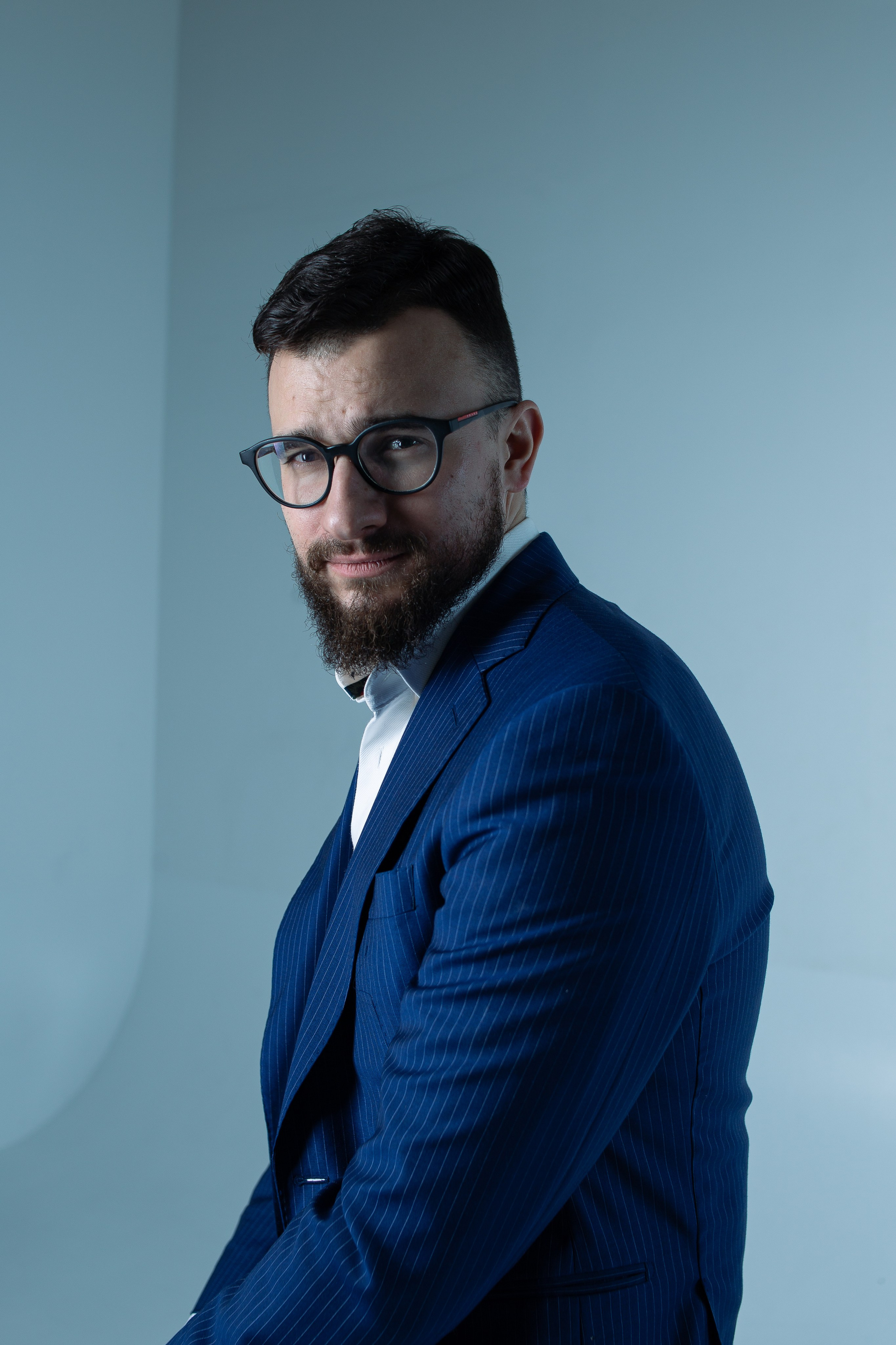 Деловые портреты. Ксения Фрик — фотограф: бэкстейдж тв-шоу, портреты, репортаж | Москва