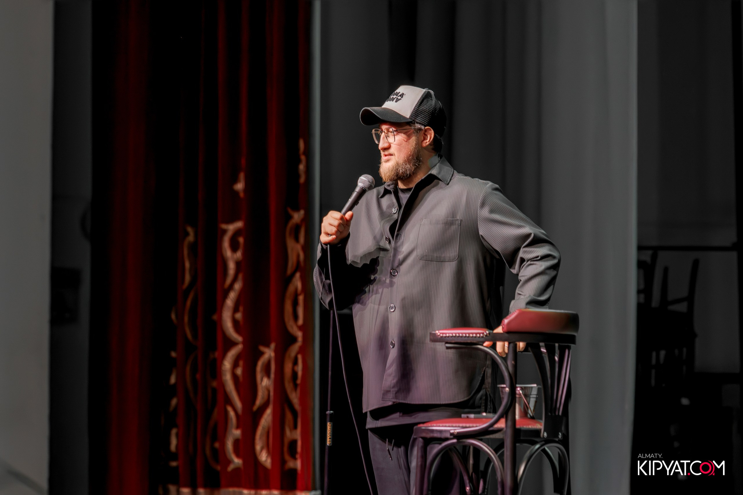 STAND UP КОНЦЕРТ АЛЕКСАНДА МЕРКУЛЬ. КИПЯТКОМ АЛМАТЫ! Фотосъемка мероприятий в Алматы