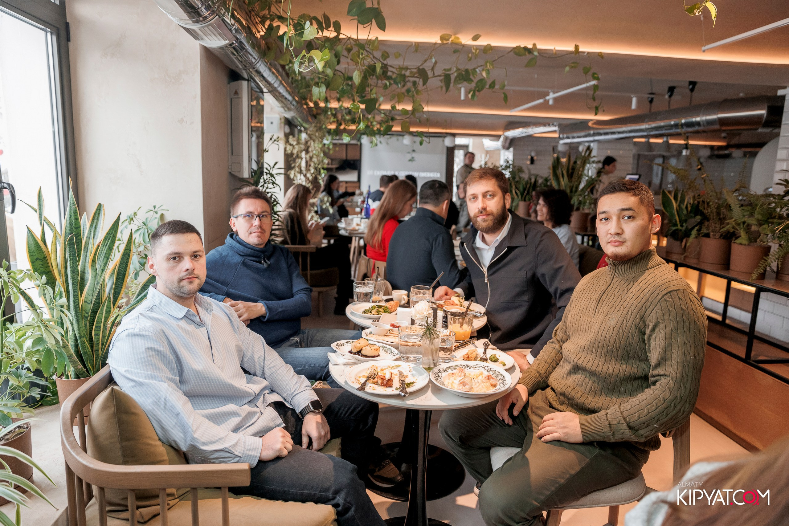 БИЗНЕС-ЗАВТРАК ASAPGROUP. КИПЯТКОМ АЛМАТЫ! Фотосъемка мероприятий в Алматы