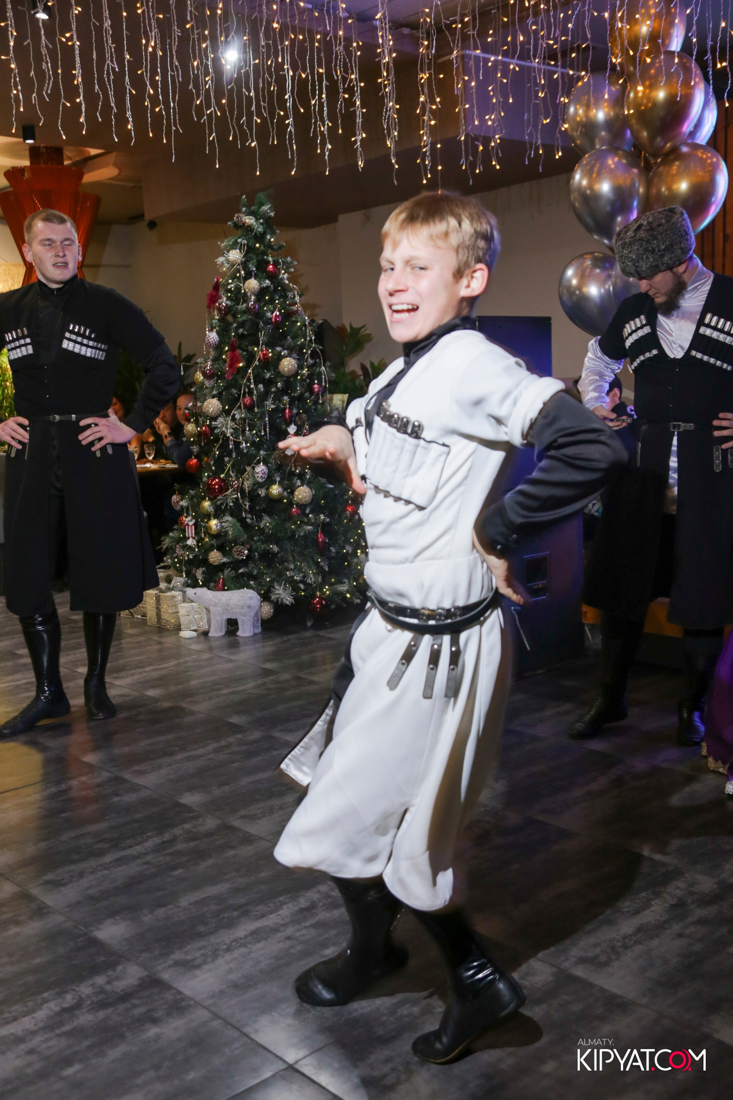 LIFE GRILL CAFE. КИПЯТКОМ АЛМАТЫ! Фотосъемка мероприятий в Алматы