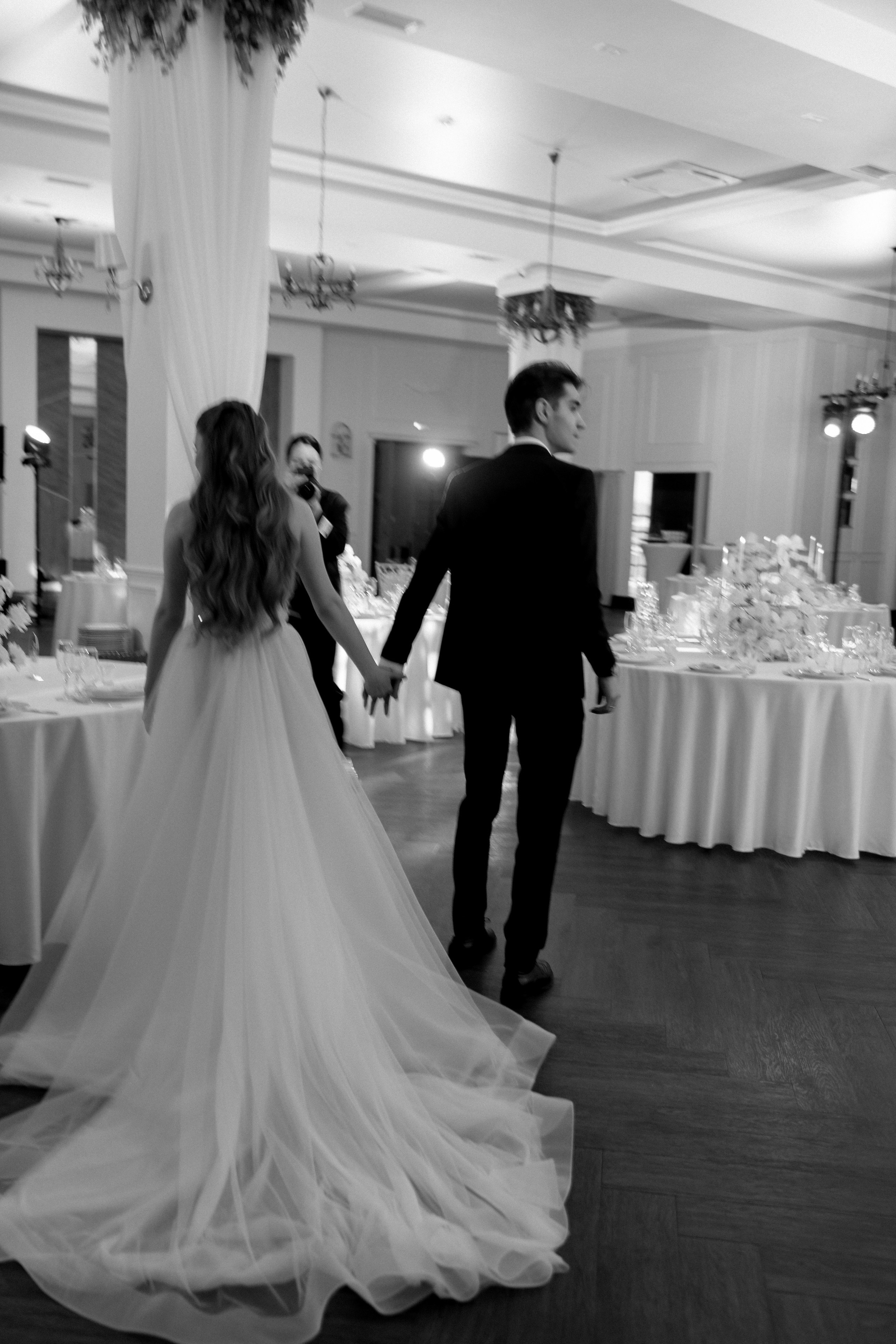 СВАДЕБНАЯ СЬЕМКА СБОРОВ В ОТЕЛЕ И ВЫЕЗД НА ЦЕРЕМОНИЮ (СНЯТО В СИБИРЕ В НИЖНЕВАРТОВСКЕ). Профессиональный фотограф, Санкт-Петербург — Виктория Богомолова