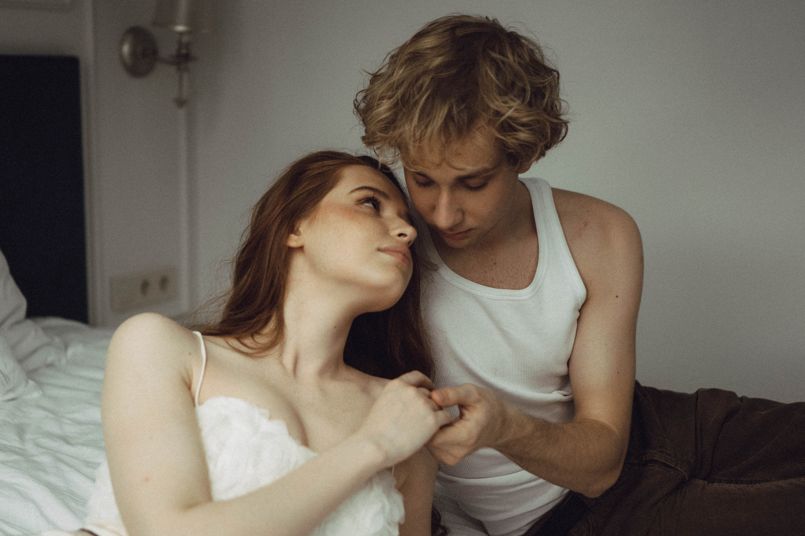 СВАДЕБНАЯ СЬЕМКА В ОТЕЛЕ. СБОРЫ ЖЕНИХА И НЕВЕСТЫ И ТАКЖЕ ТОР И ПОДГОТОВКА К ПРОГУЛКЕ. Профессиональный фотограф, Санкт-Петербург — Виктория Богомолова