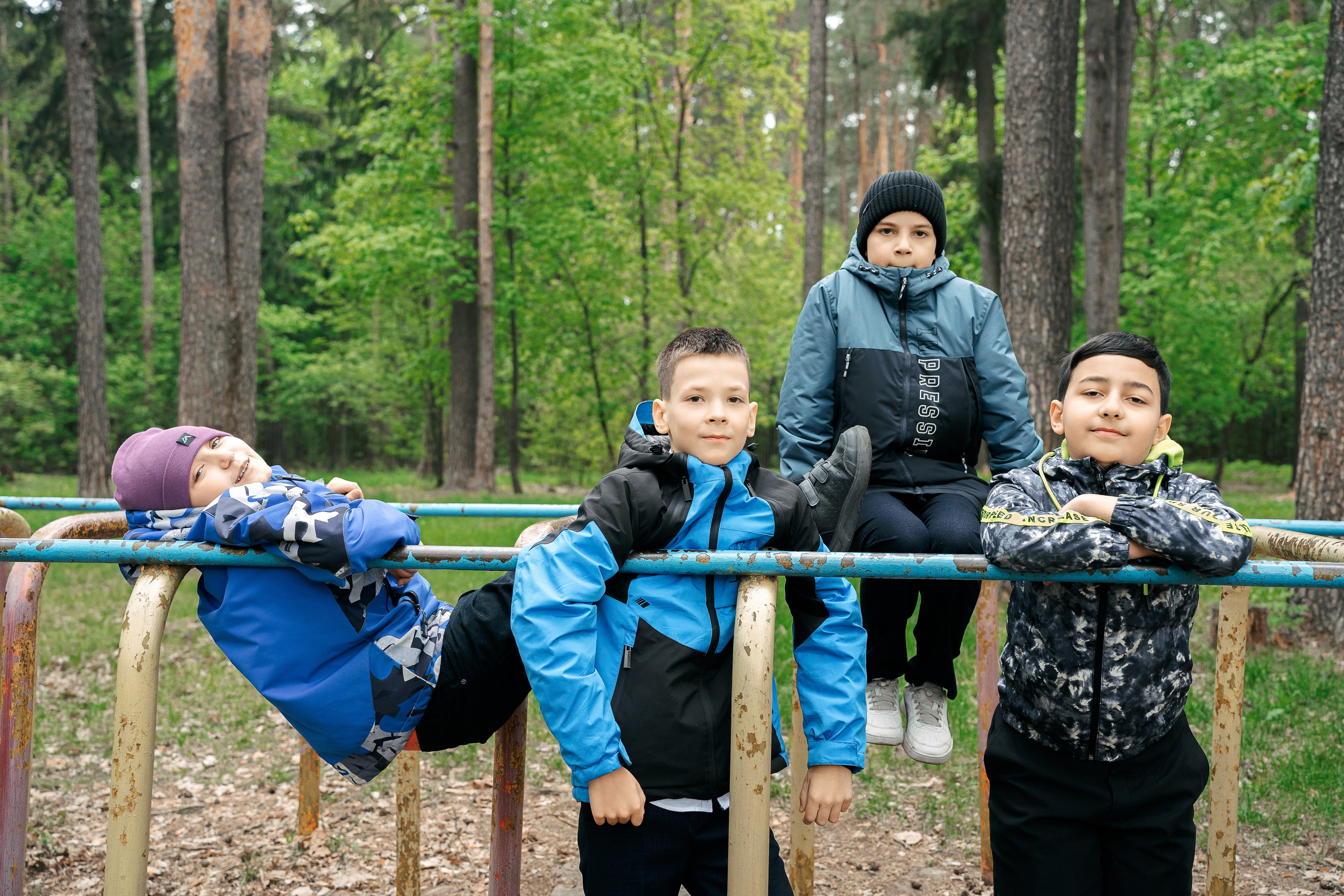 Прогулки в школьном дворе. Фотограф Казакова Анастасия