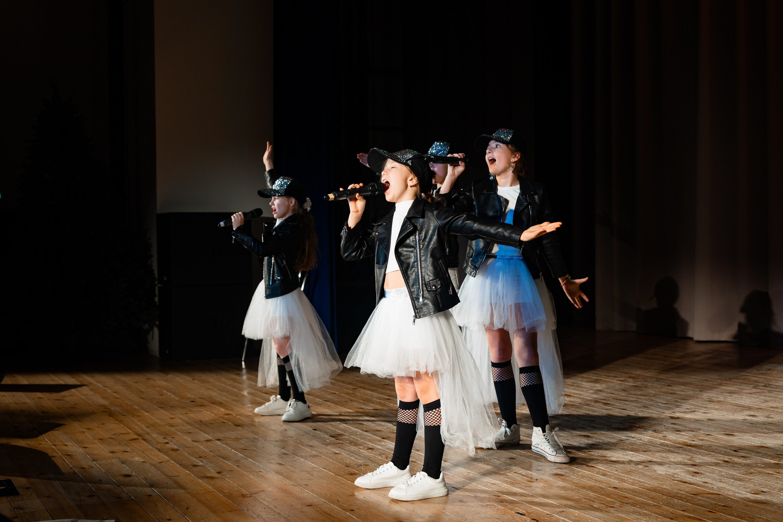 Концерт ДК Буривестник. Фотограф Никита Комаров