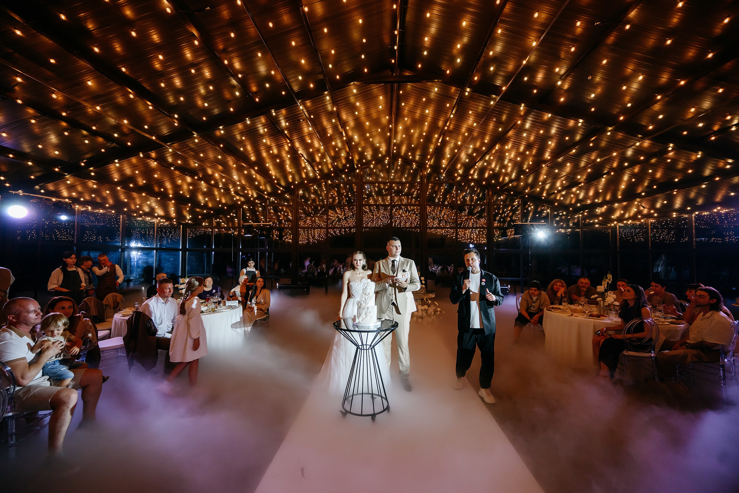 Костя и Вика. Ведущий на свадьбу в Москве Зубков Алексей