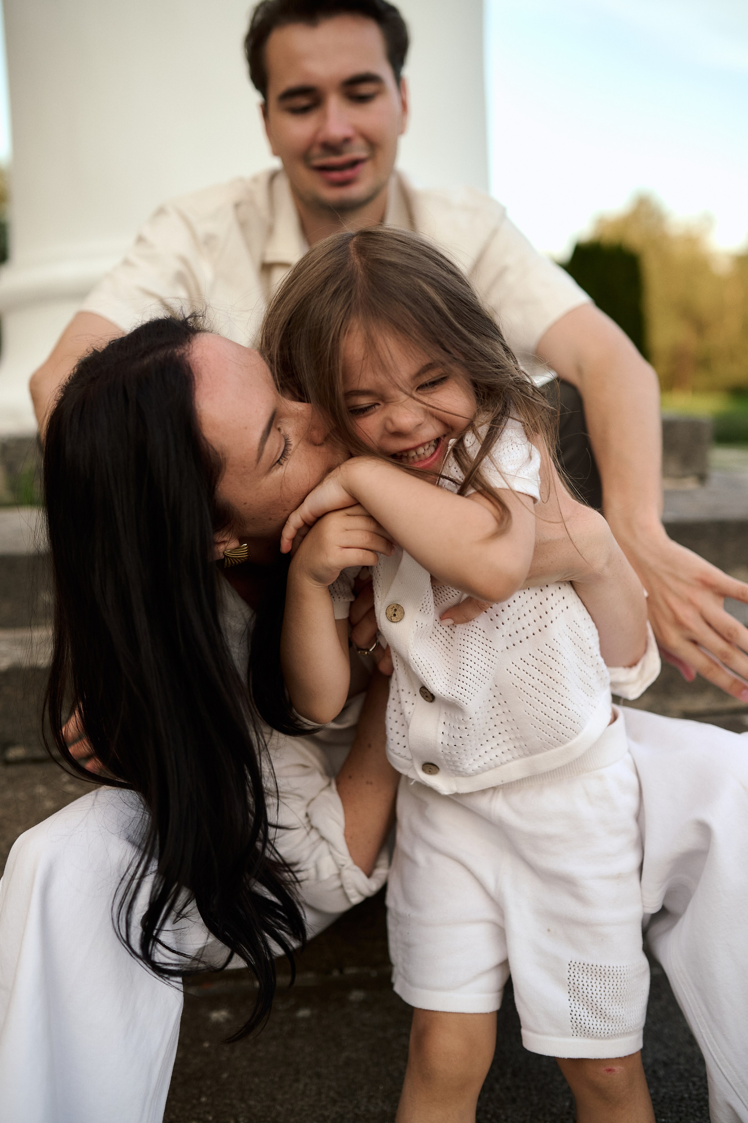 Рохус, Юля и Оливия в парке Останкино. Семейный и свадебный lifestyle-фотограф в Москве Мария Петрова