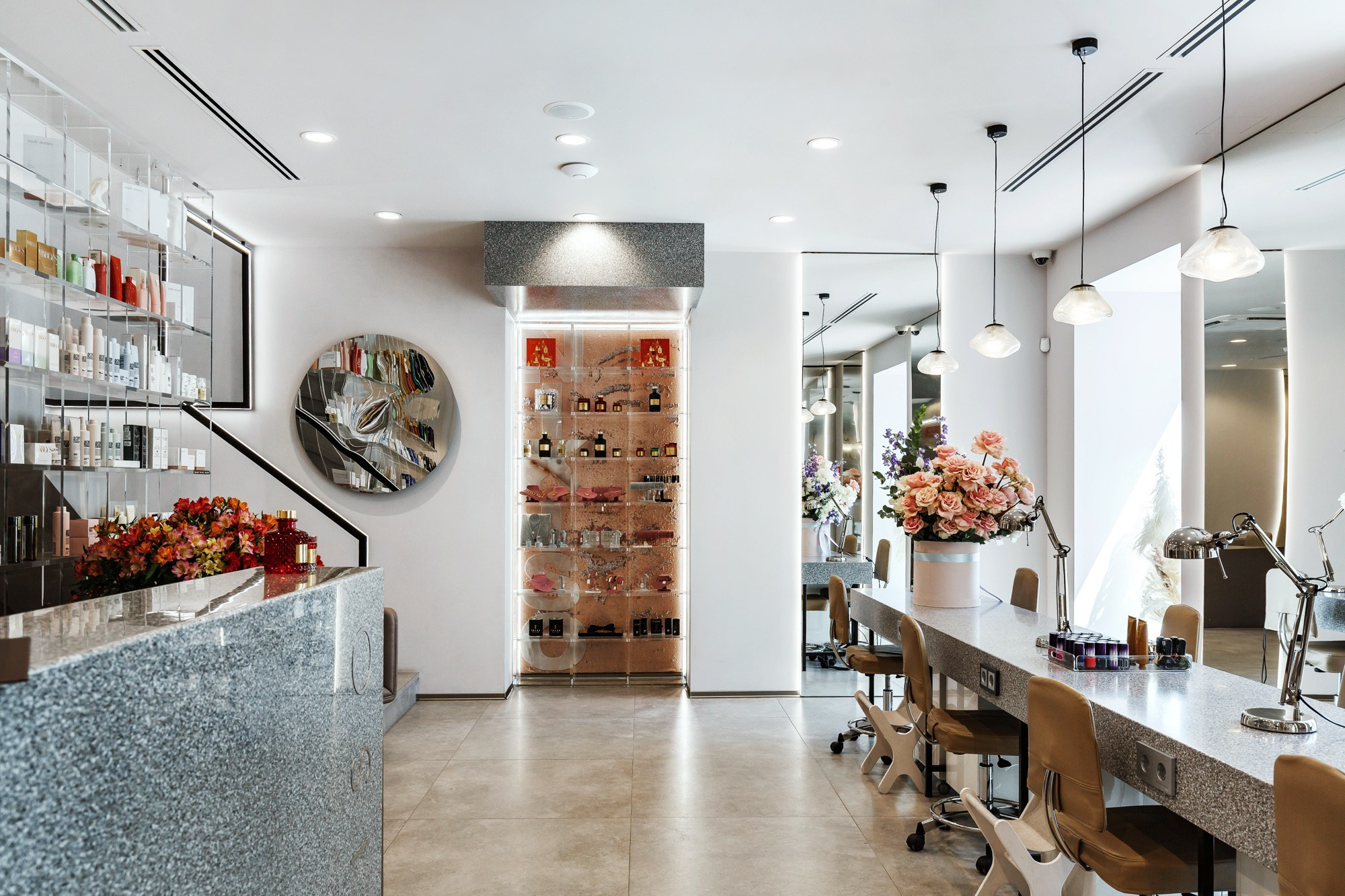 Салон красоты Nikiso. Фотограф Ксения Колесникова. Интерьерная и портретная съемка в Москве