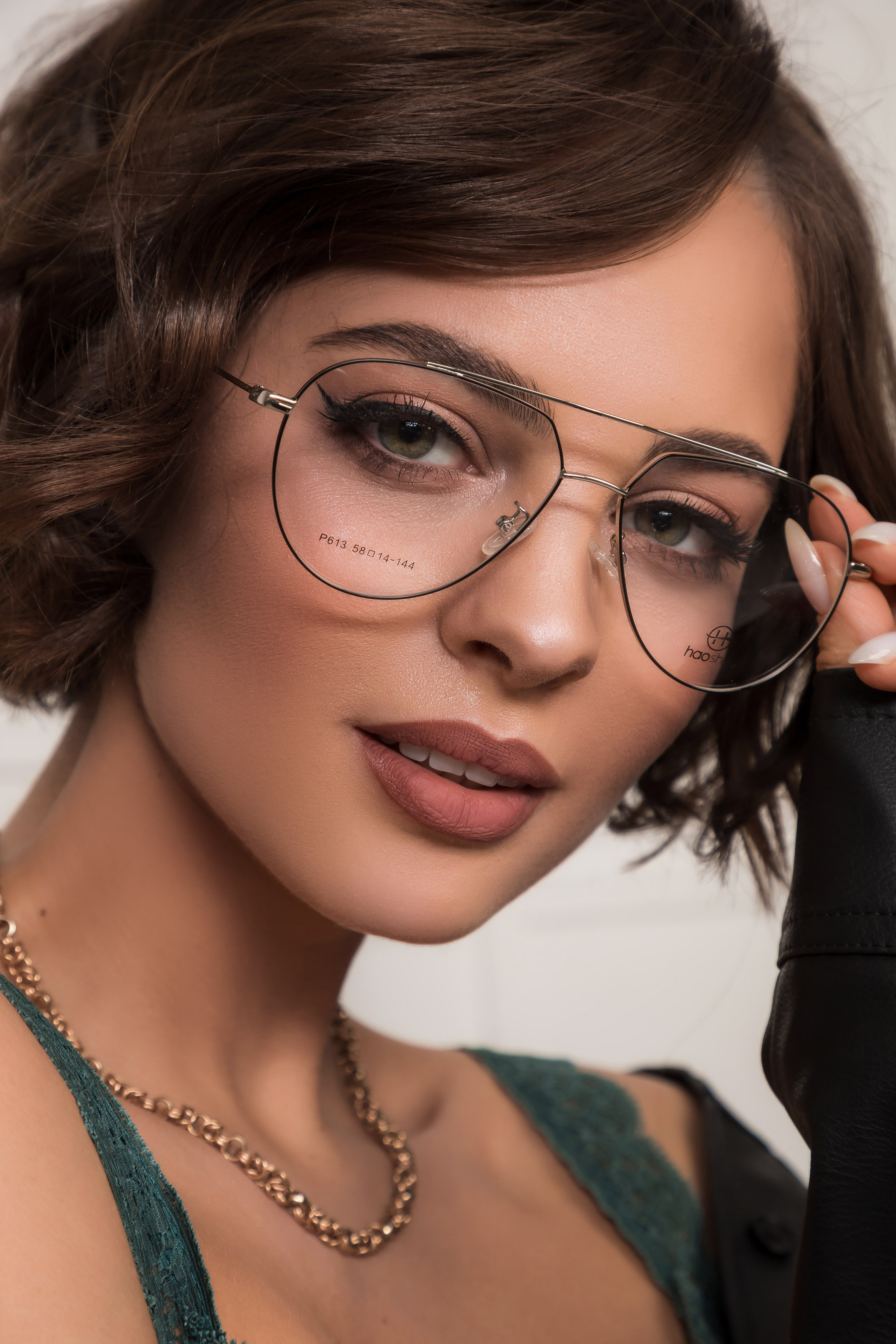 Рекламные съемки. Фотограф Мурманск Дмитрий Грачев Выпускные альбомы