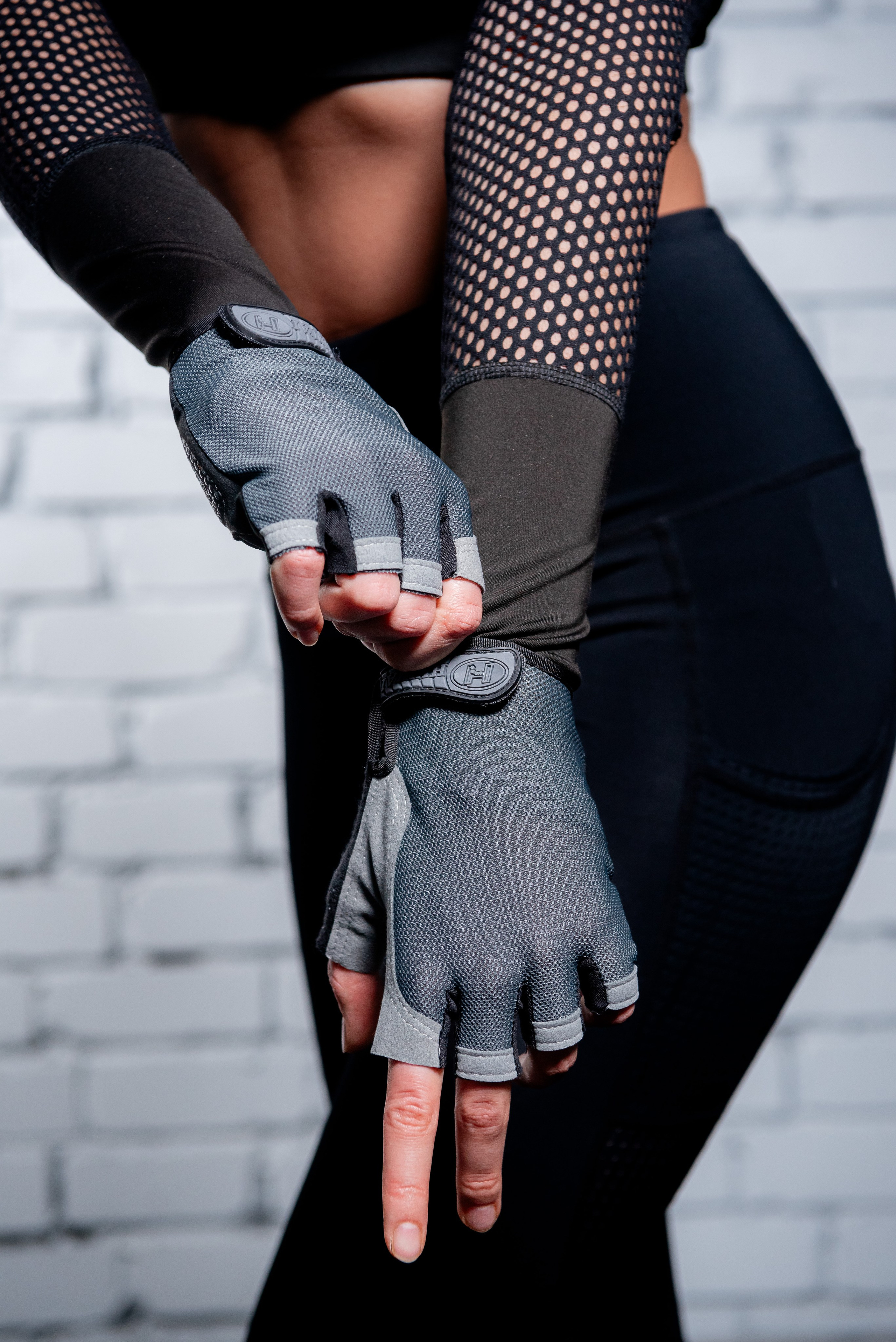 Перчатки для занятий спортом. Фотограф в Волгограде и Волжском Александр Горбань