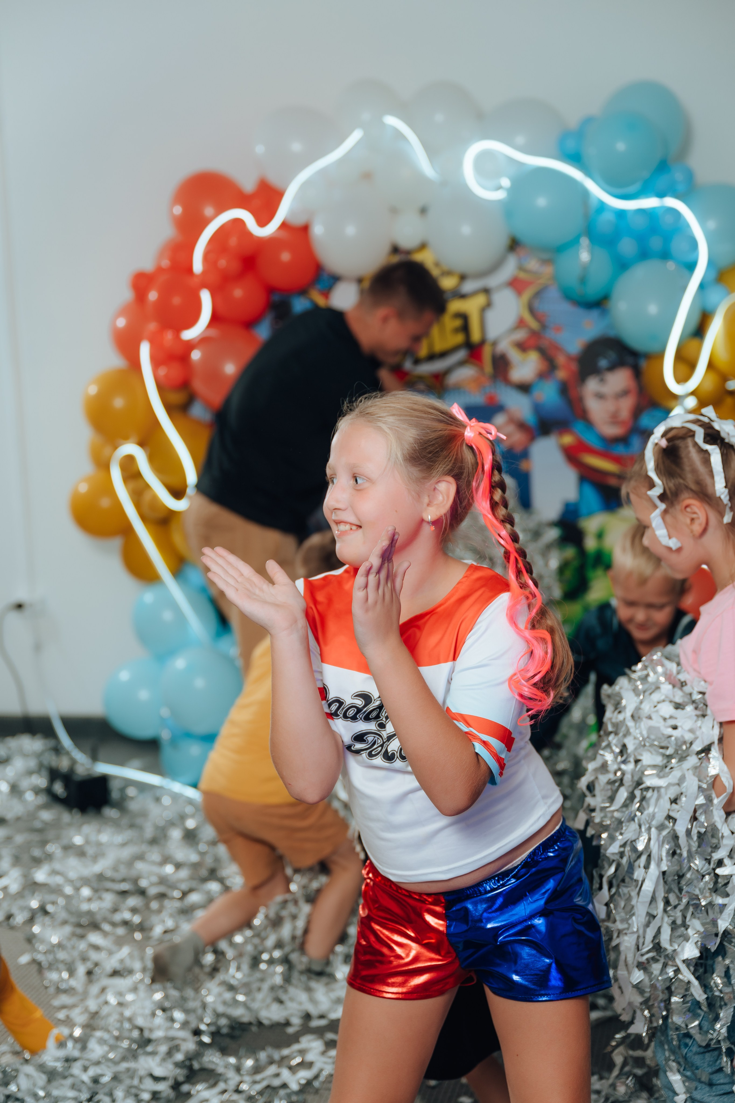 Праздник Льва в Мультифокс. Детский и семейный фотограф Катерина Мишина