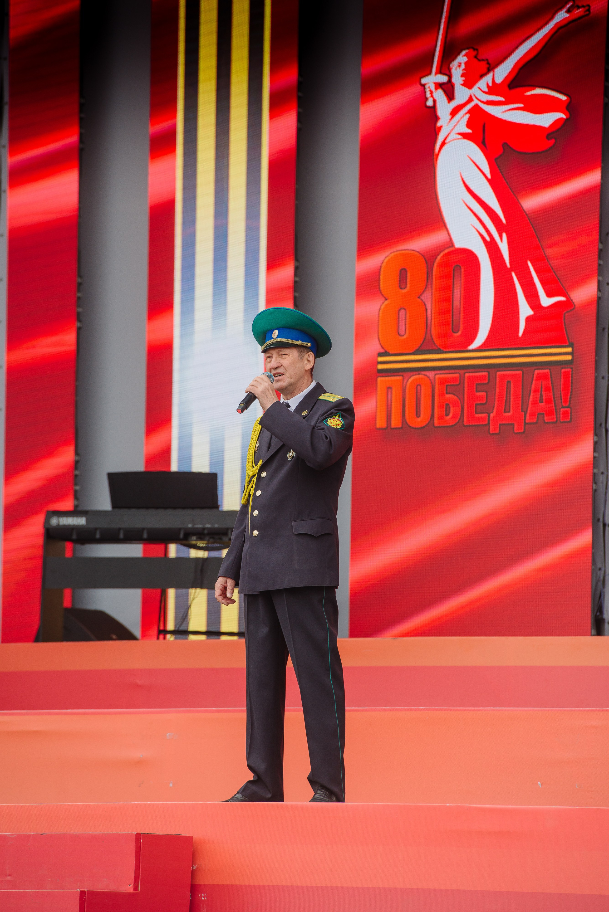 9 мая Центральная плащадь. Фотограф Мария Каюрова