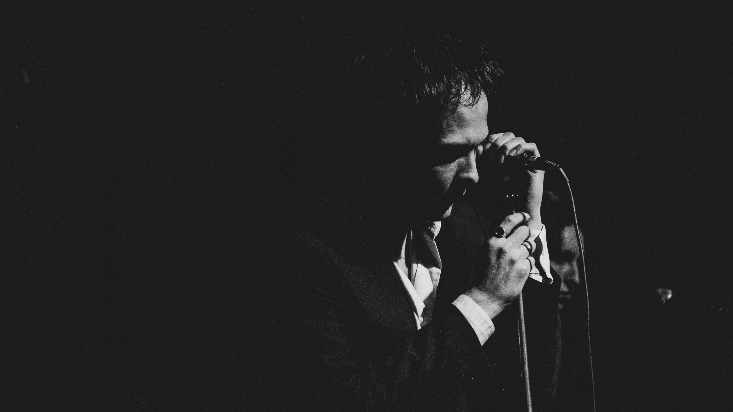 Диктофон. Фотограф для музыкантов, фотограф на концерт, концертный фотограф, съемка концерта, бэкстейдж фотограф