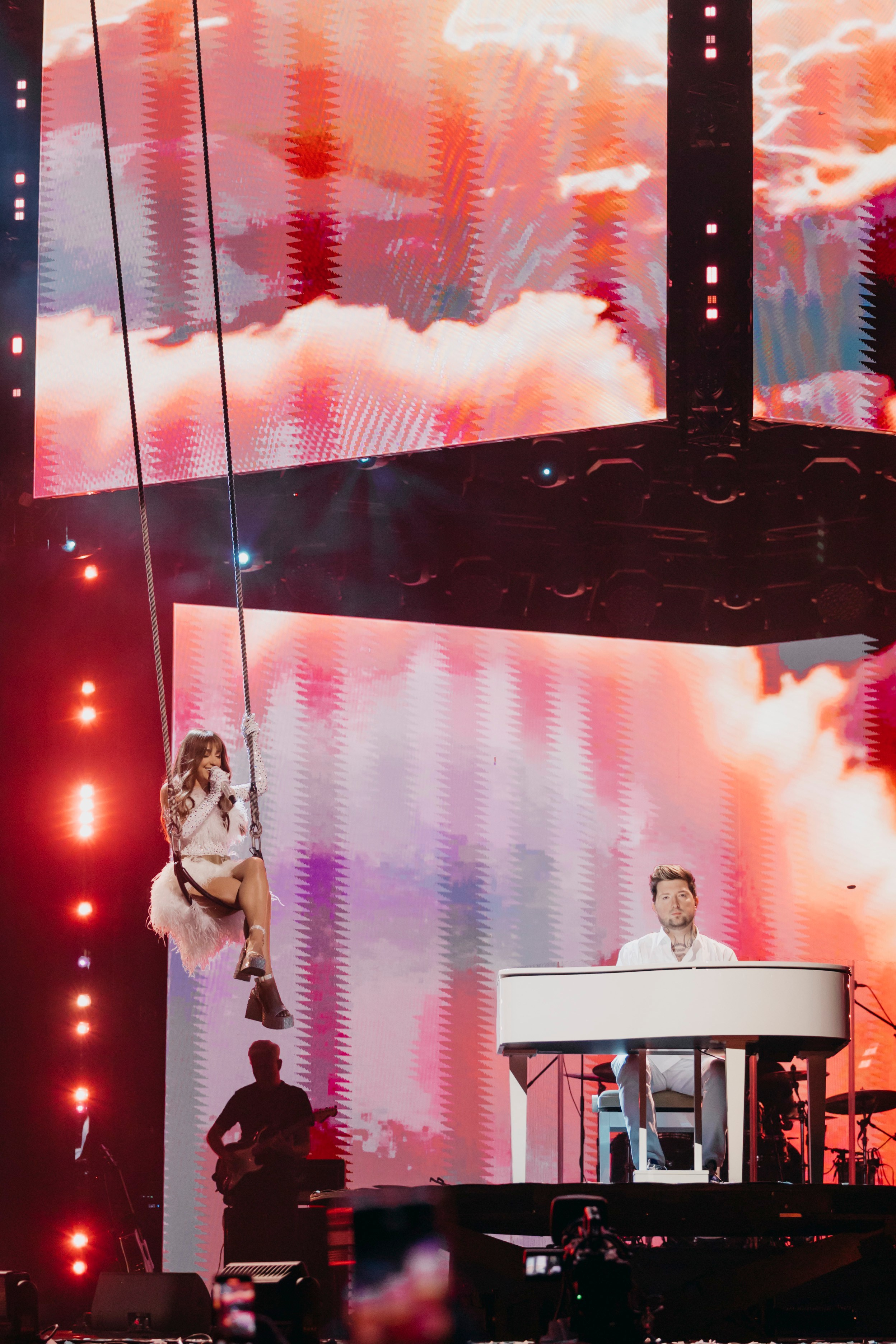 Alex Davia и Мари Краймбрери Трибьют Валерии в Live Arena