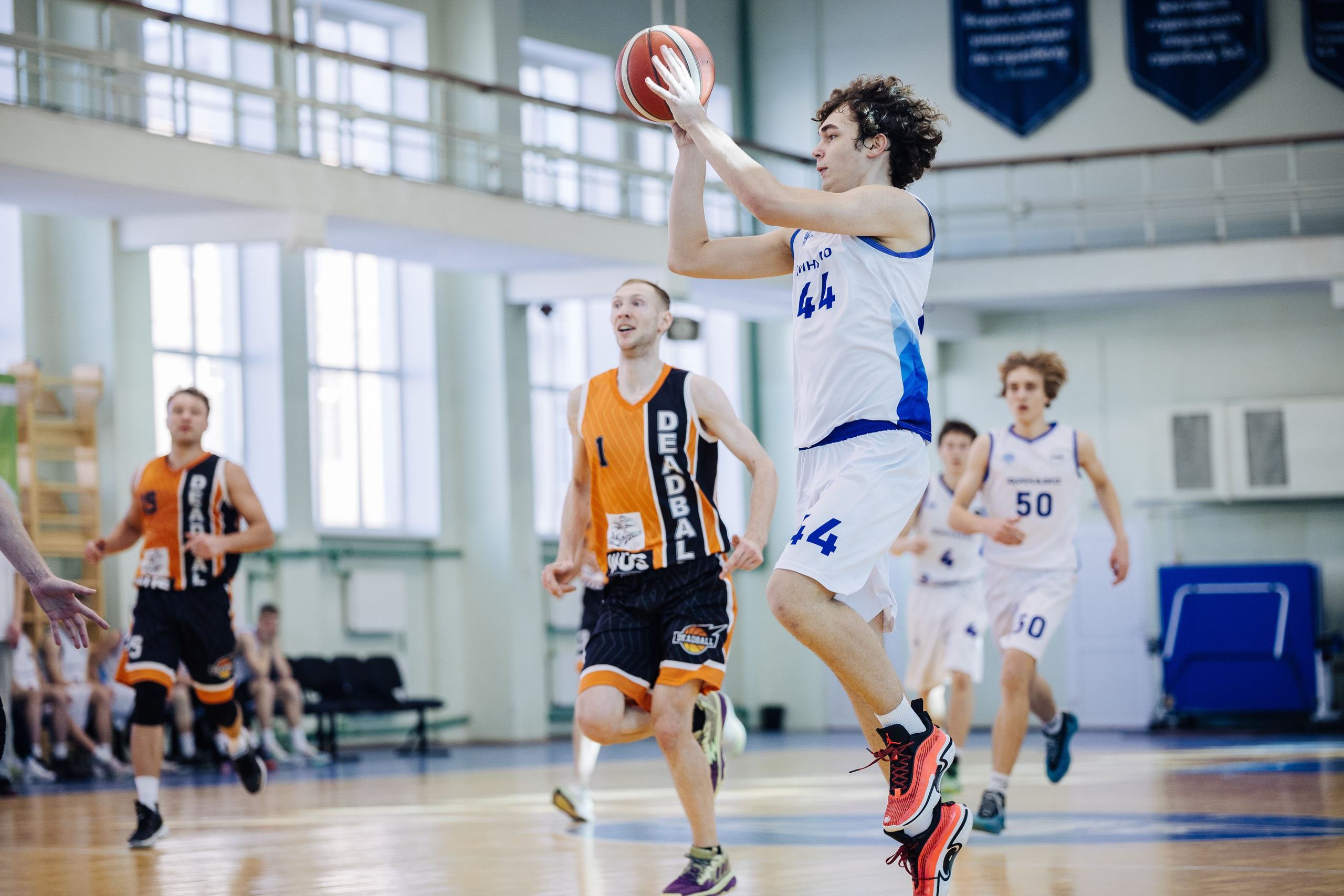 Любительский Чемпионат Магнитогорска по баскетболу // 09.02.25. Денис Прохоров Фотограф в г. Магнитогорск
