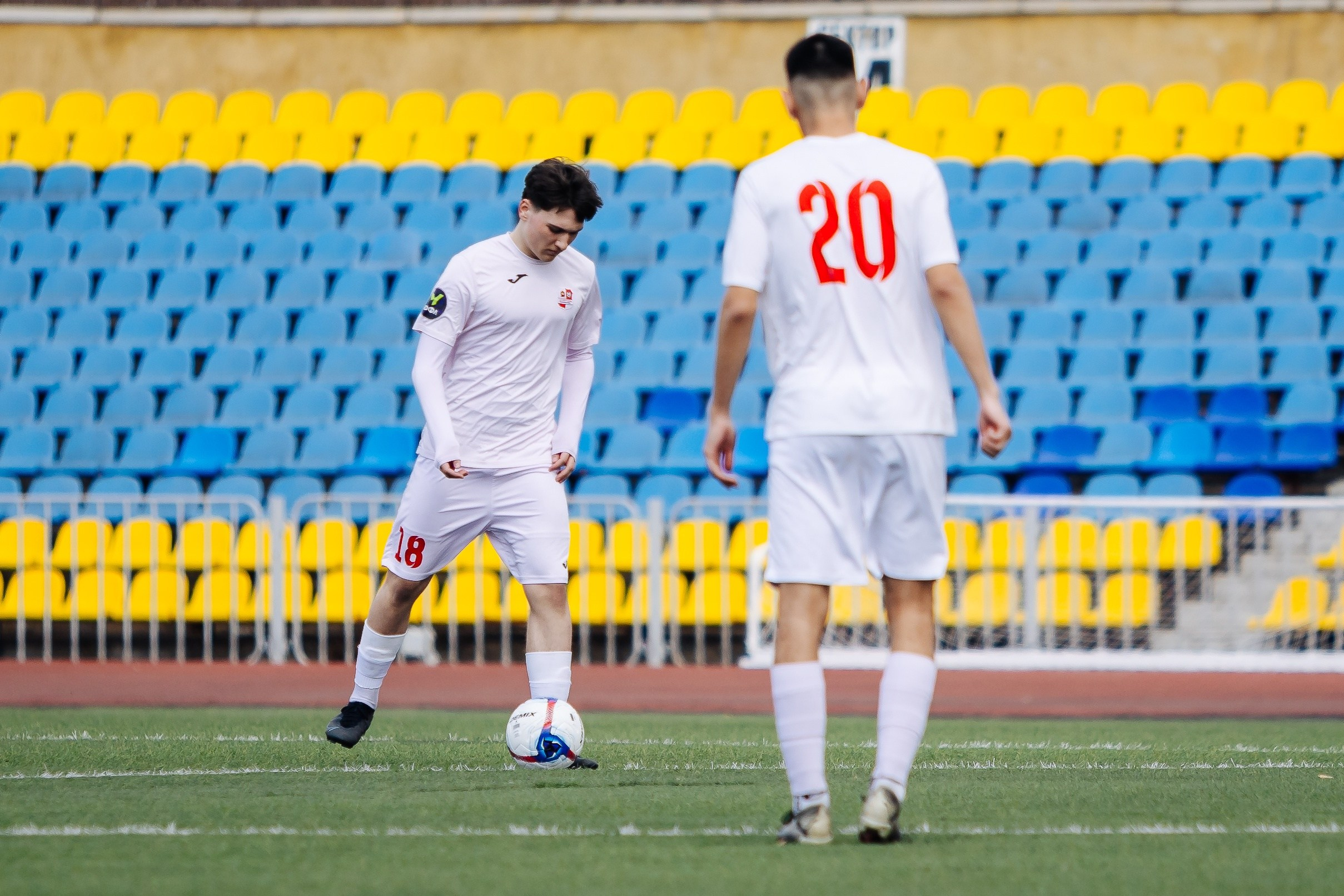 ФК «Металлург-Магнитогорск» vs ФК «ОСШ-Челябинск-М» // 05.04.25. Денис Прохоров Фотограф в г. Магнитогорск