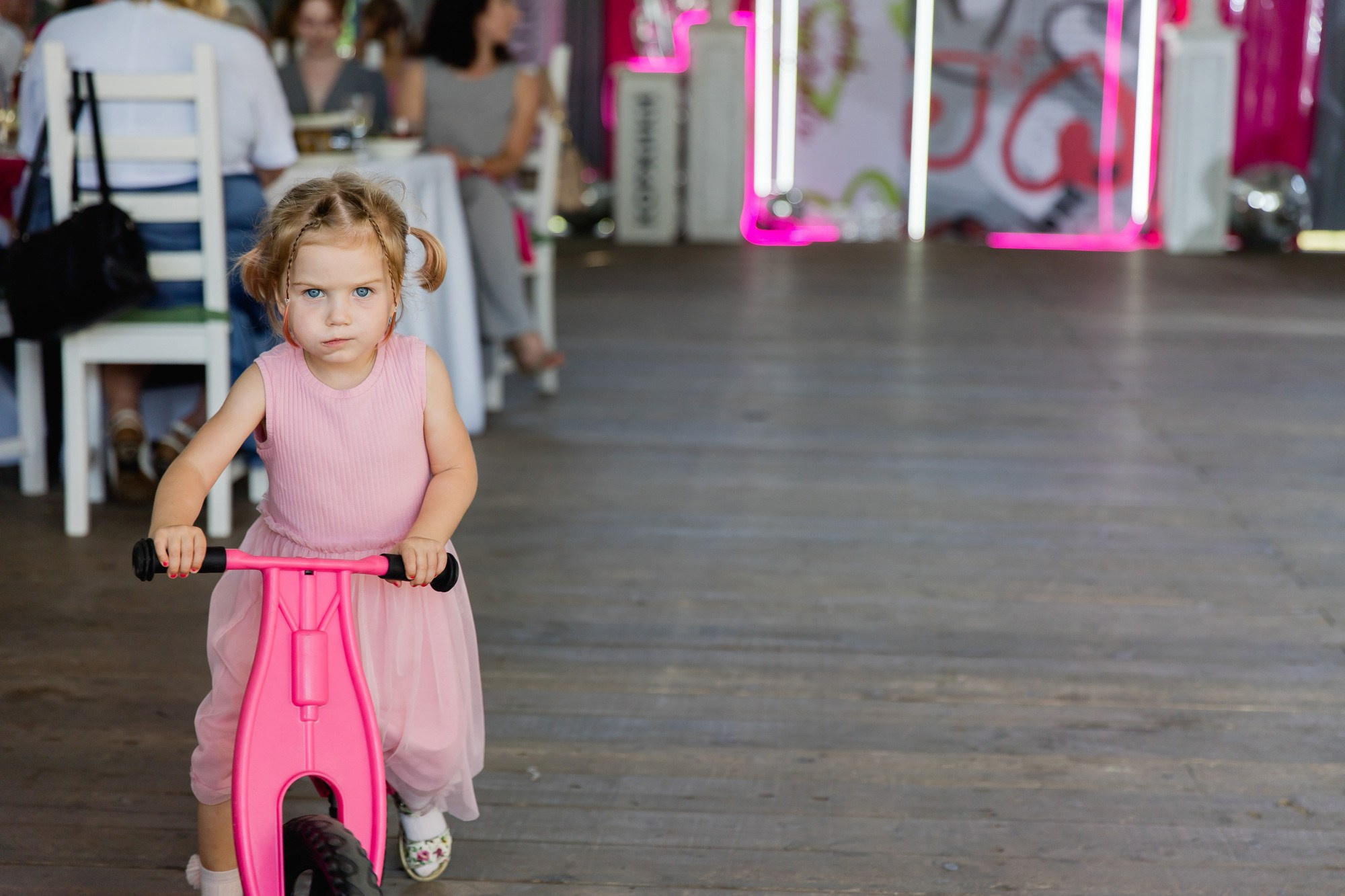 Малиновый фейерверк эмоций. Свадебный фотограф в Томске | Александр Овчаренко