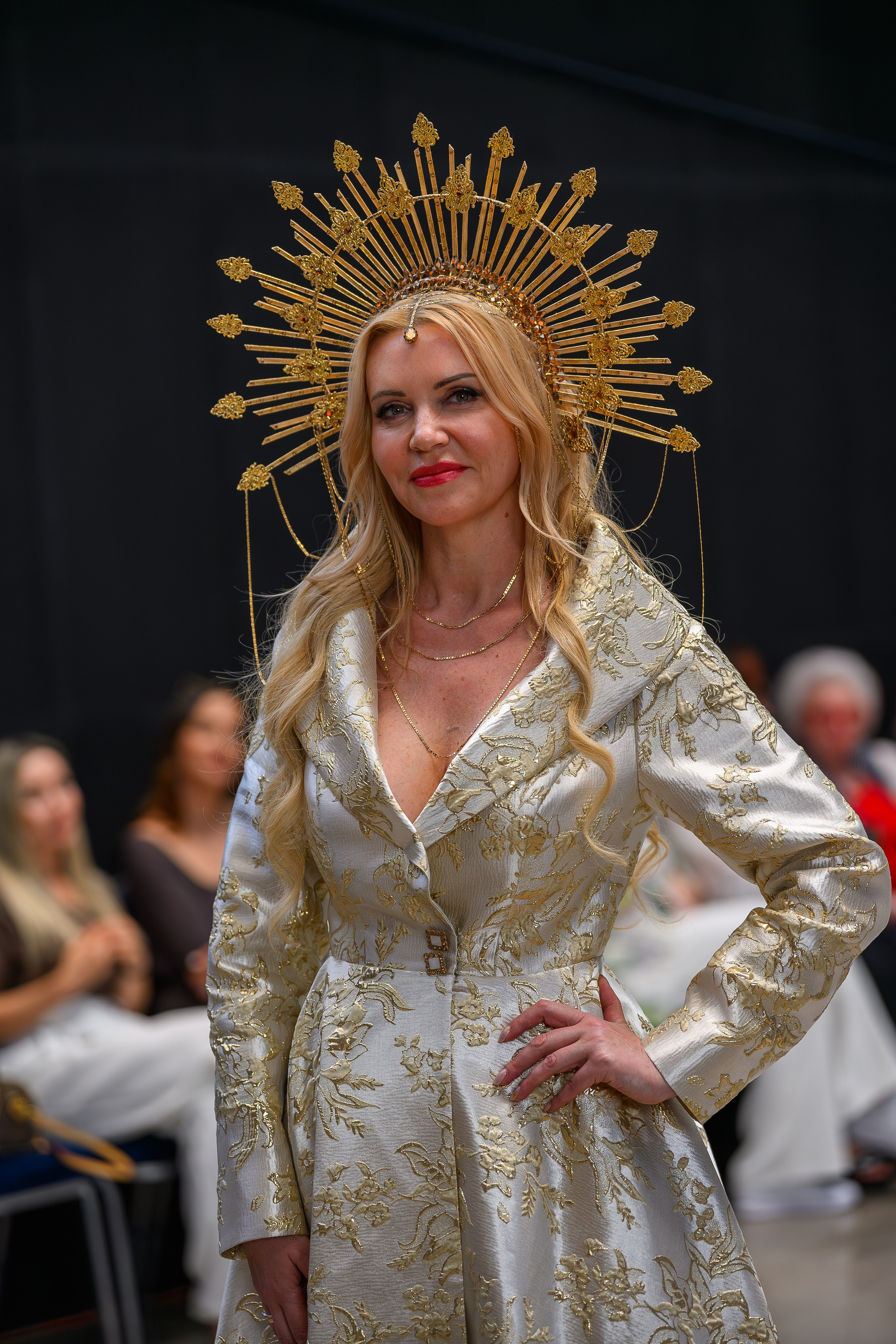 Репортажная фотосъемка Дефиле / Показ мод в Москве. Интерьерный & Репортажный фотограф Озеров Денис, г. Москва