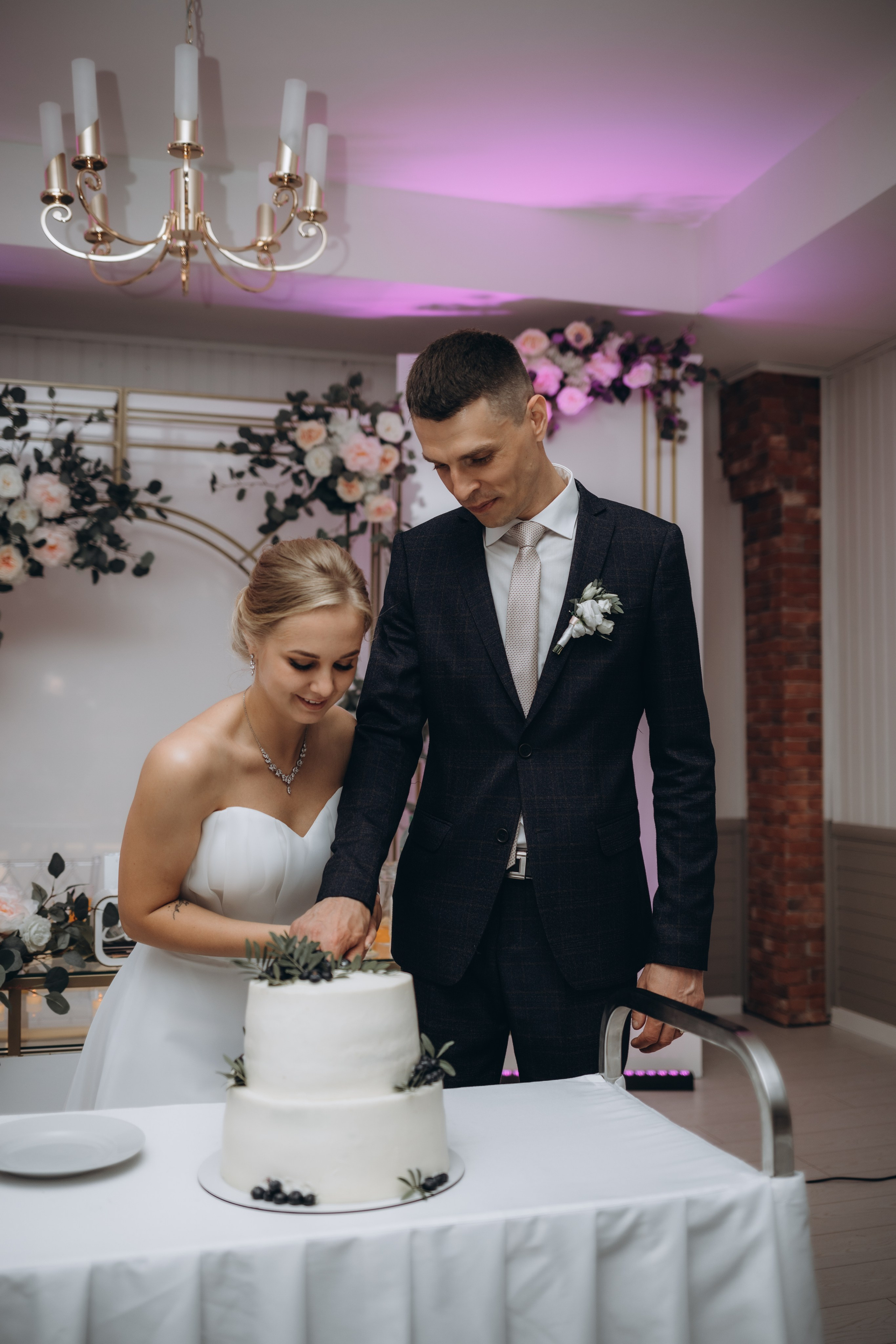 Олег и Анастасия