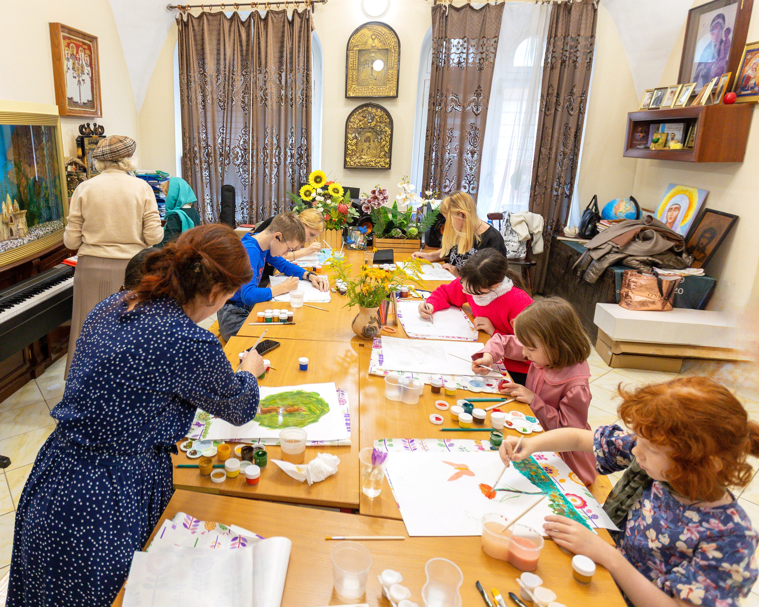 Рисование в Воскресной школе при Храме Живоначальной Троицы. Выпускные альбомы и школьный фотограф в Подольске, Троицке, Щербинке, Москве и Московской области