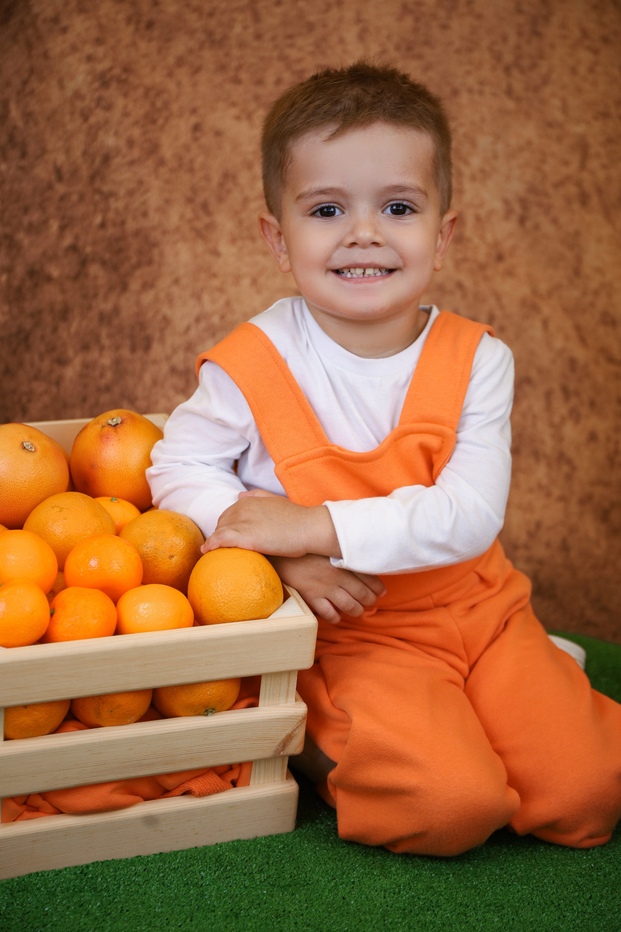 Оранжевое настроение. Выпускные альбомы в Таганроге и Ростовской Области