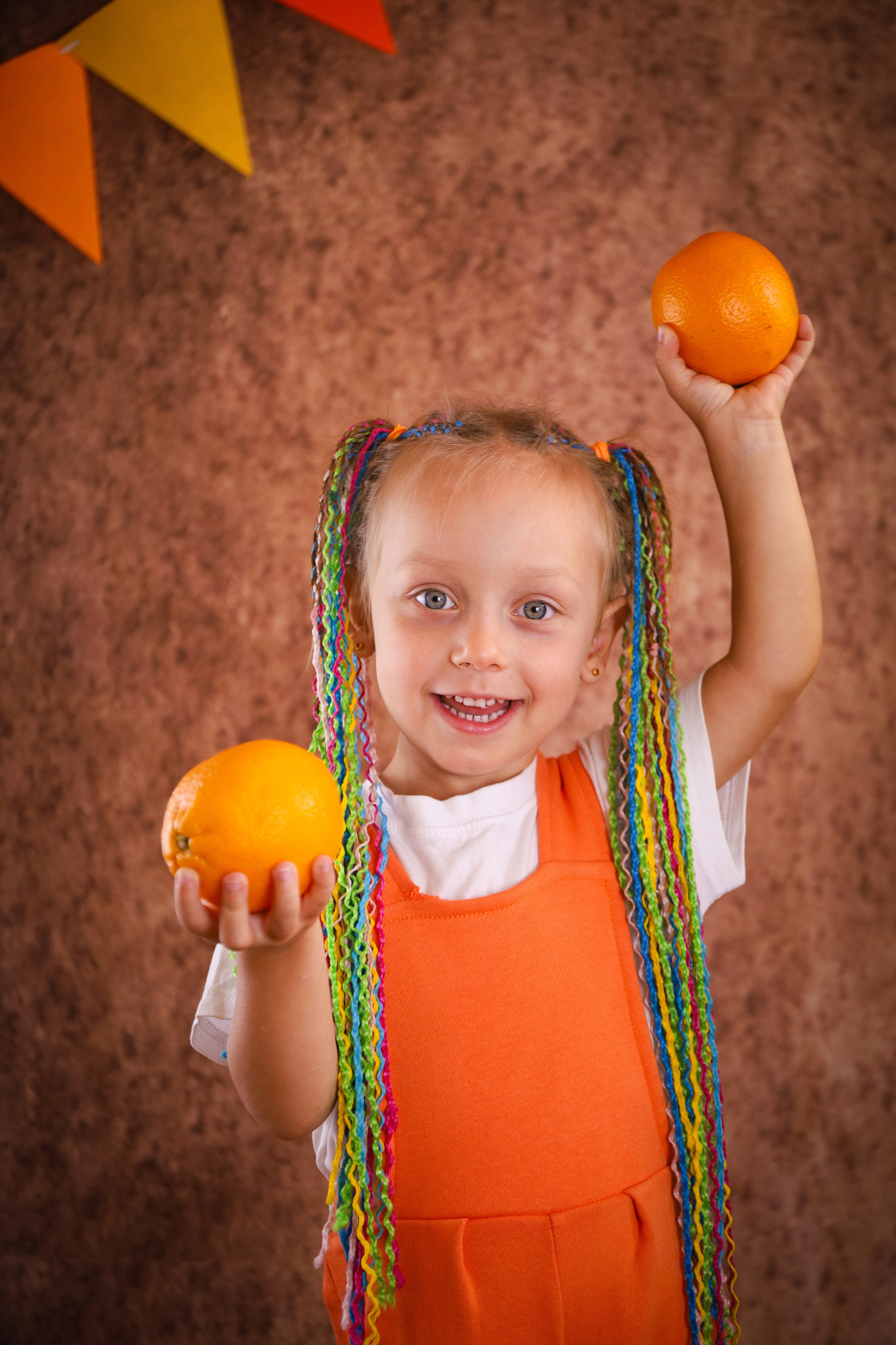 Оранжевое настроение. Выпускные альбомы в Таганроге и Ростовской Области