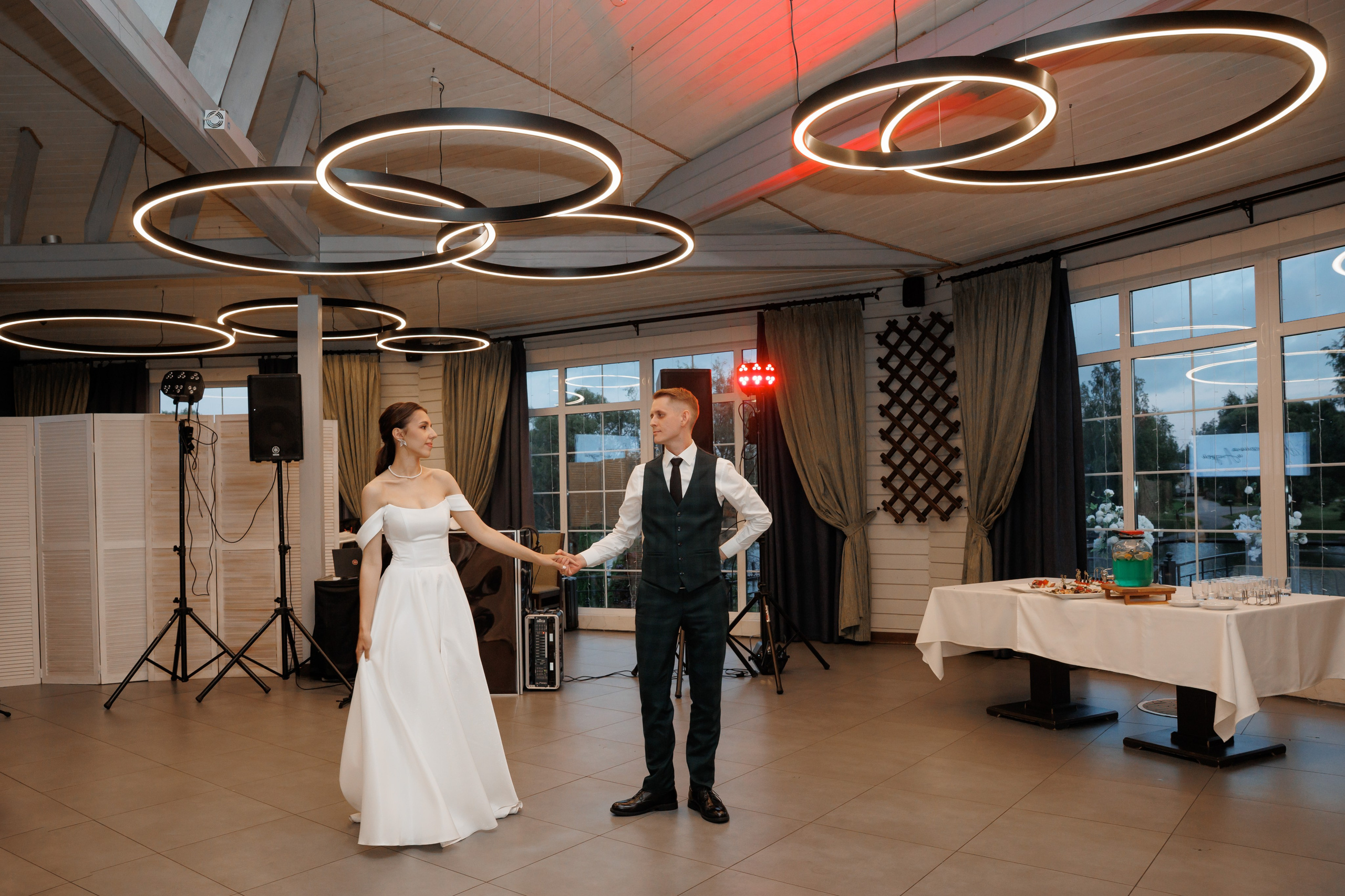 Регистрация в отеле Fish Point, ЗАГС Бутово, прогулка в Остафьево. Свадебный и репортажный фотограф (Москва, Королев и другие)