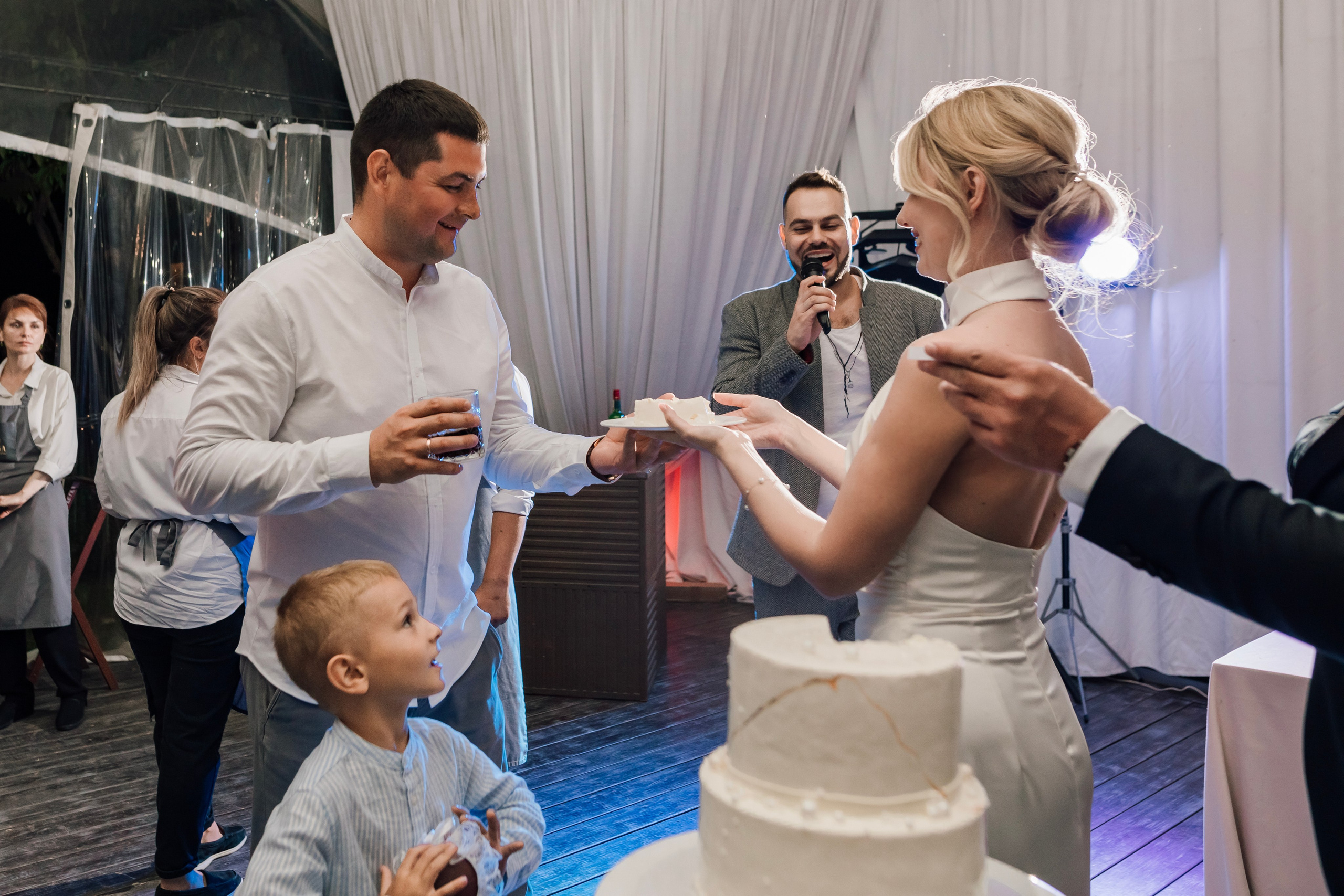 Ольга и Сергей. Свадьба в шатре. Свадебный и семейный фотограф в Москве Евгения Лисина