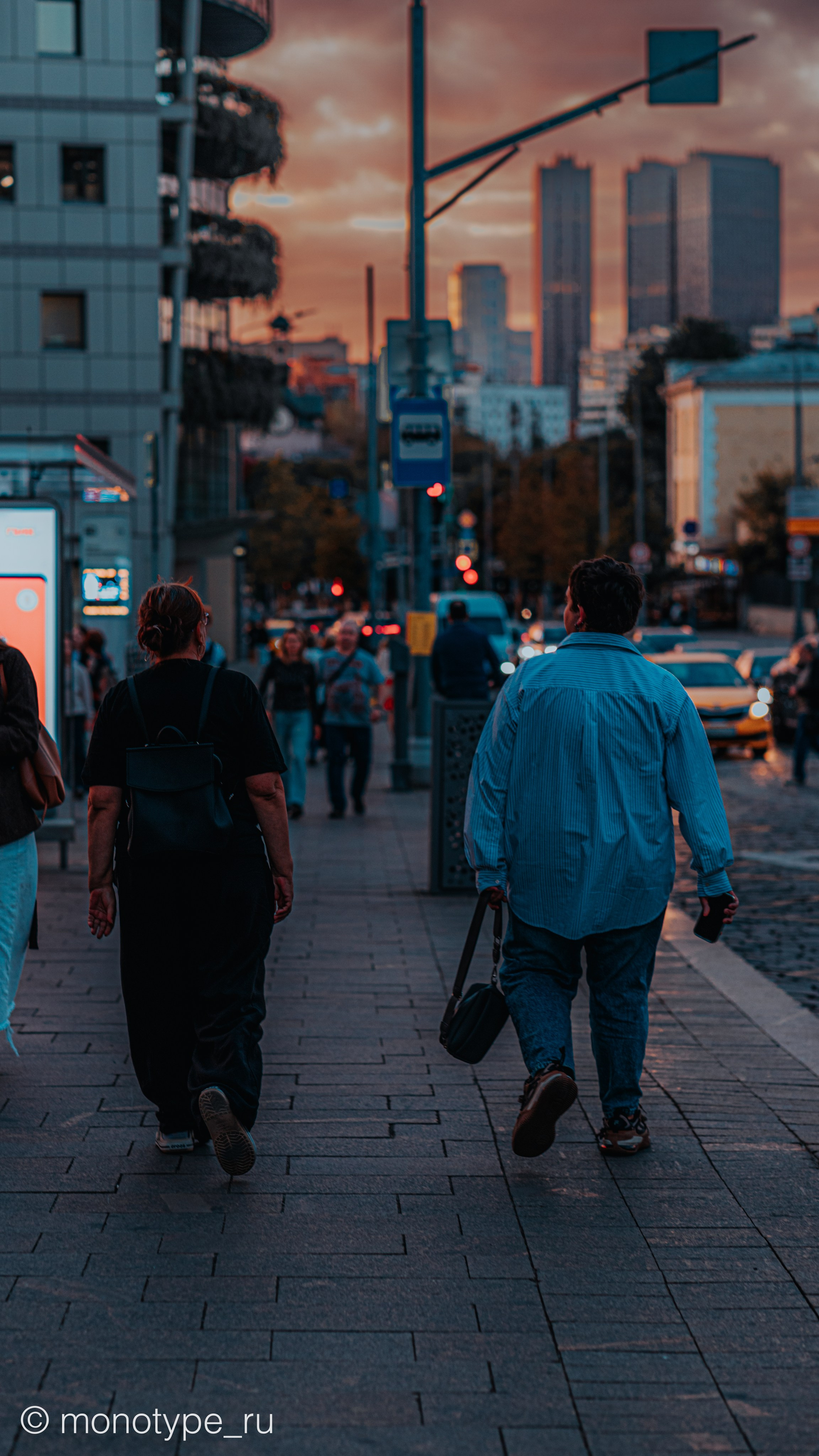 ST. BARRICADE. MOSCOW / БАРРИКАДНАЯ. МОСКВА