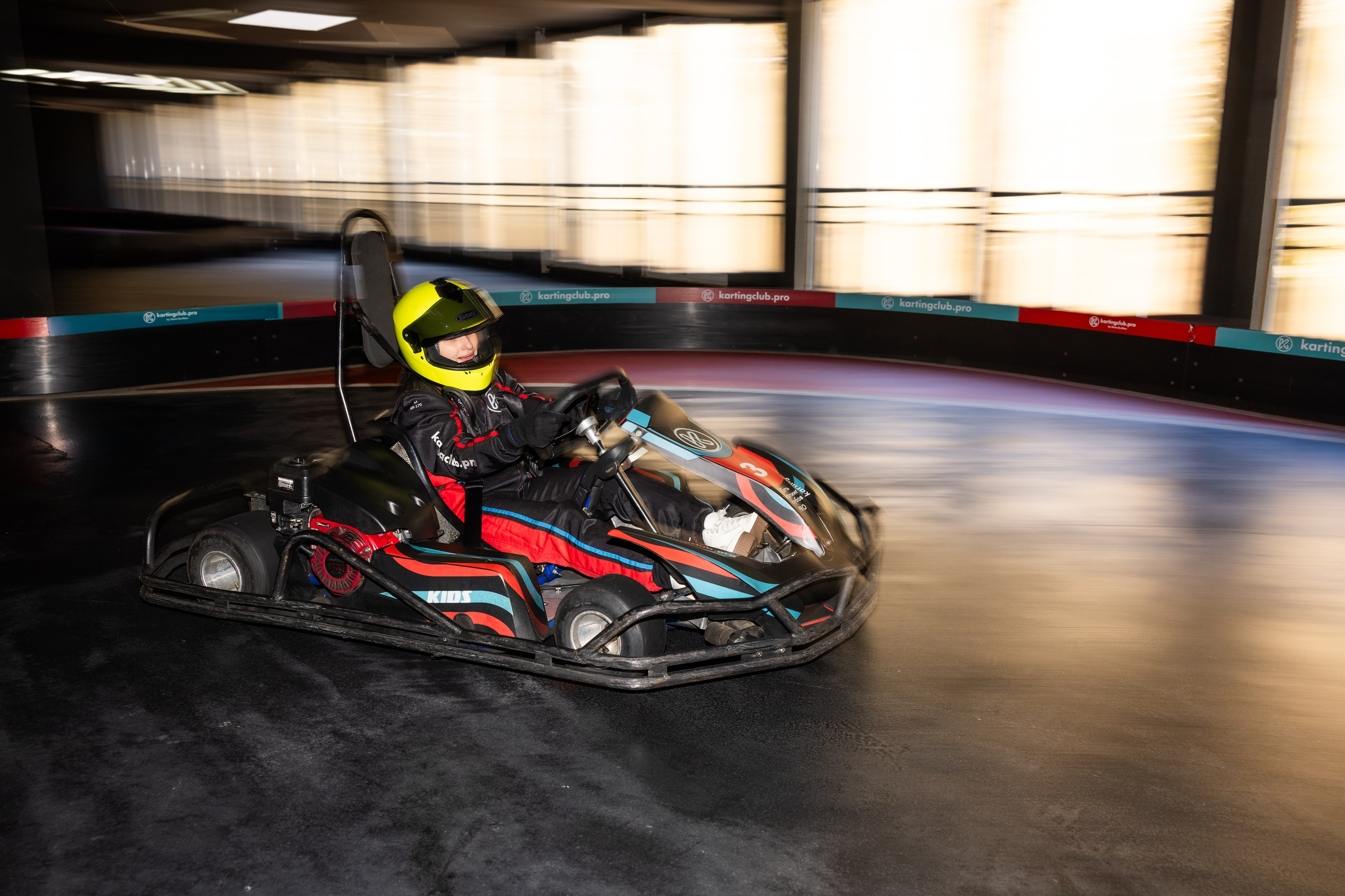 30 лет компании. Лайфстайл Фотограф и Профессиональный Водный Фотограф в Москве