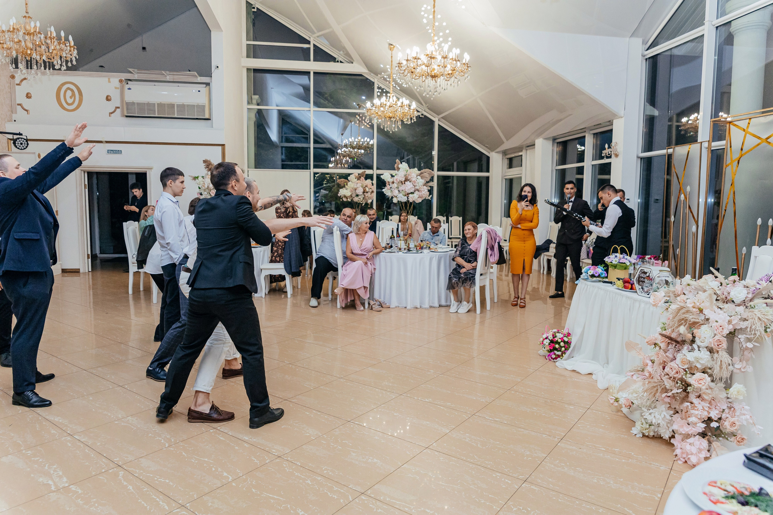 Дмитрий и Виктория. Свадебный и семейный фотограф Самара и Самарская область Дарья Зарипова