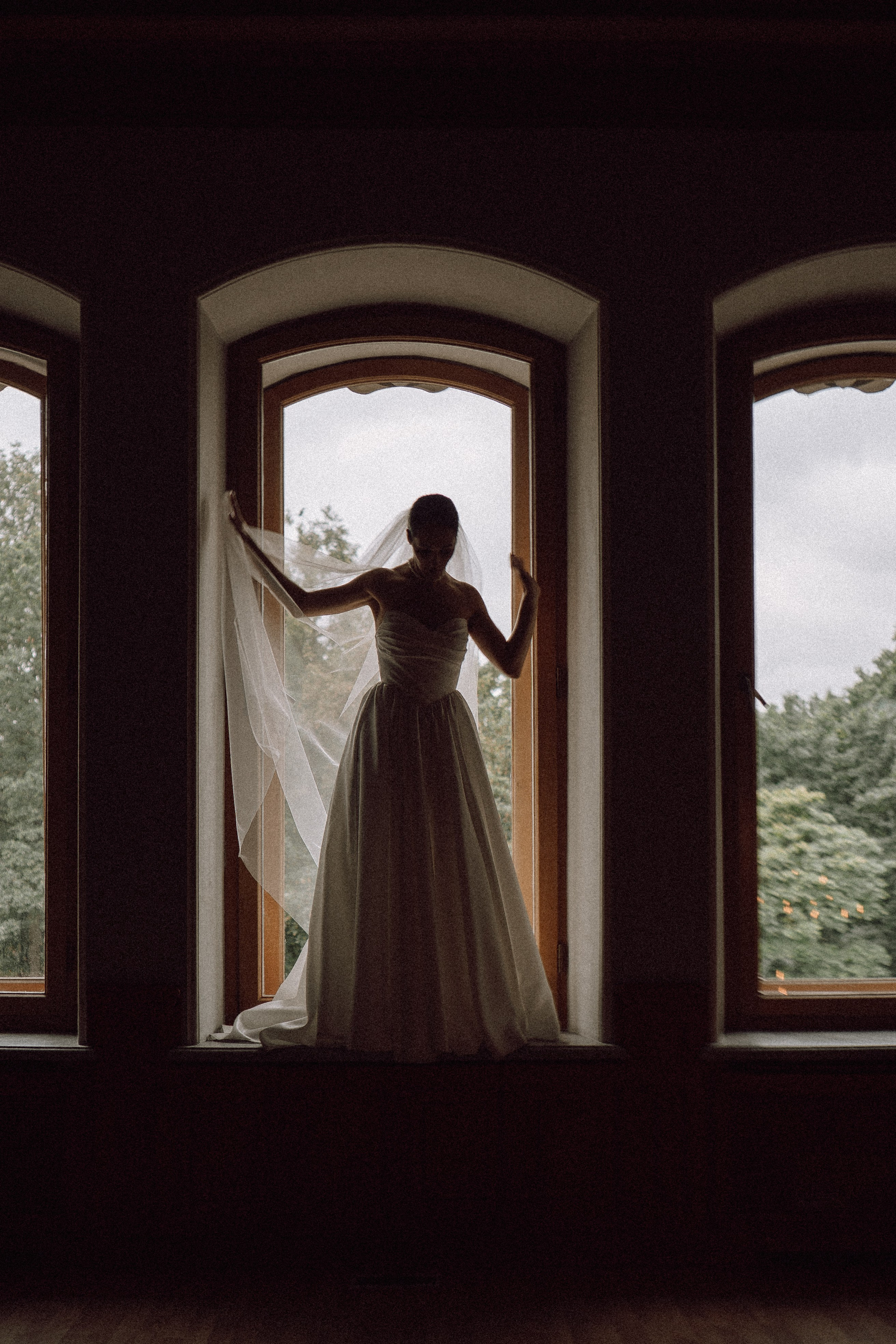 СВАДЕБНАЯ ПРОГУЛКА В САНТК-ПЕТЕРБУРГЕ (ИСАКИЕВСКИЙ СОБОР, ЗИМНЯЯ КАНАВКА, ЭРМИТАЖ И БОЛЬШАЯ МОРСКАЯ УЛИЦА). Профессиональный фотограф, Санкт-Петербург — Виктория Богомолова