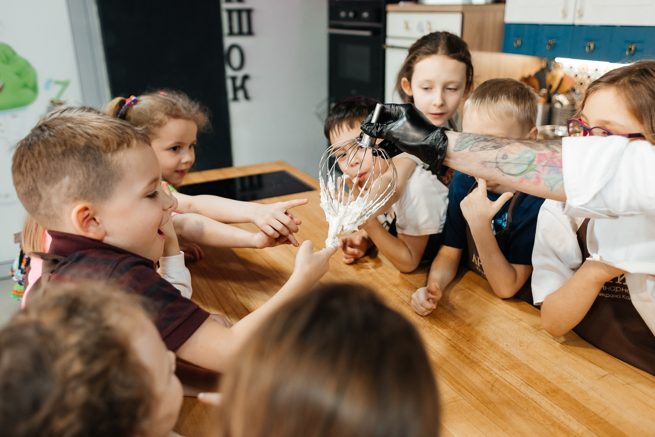 Детский мастер-класс в «АРТиШОК». Фотограф Кемерово | Сергей