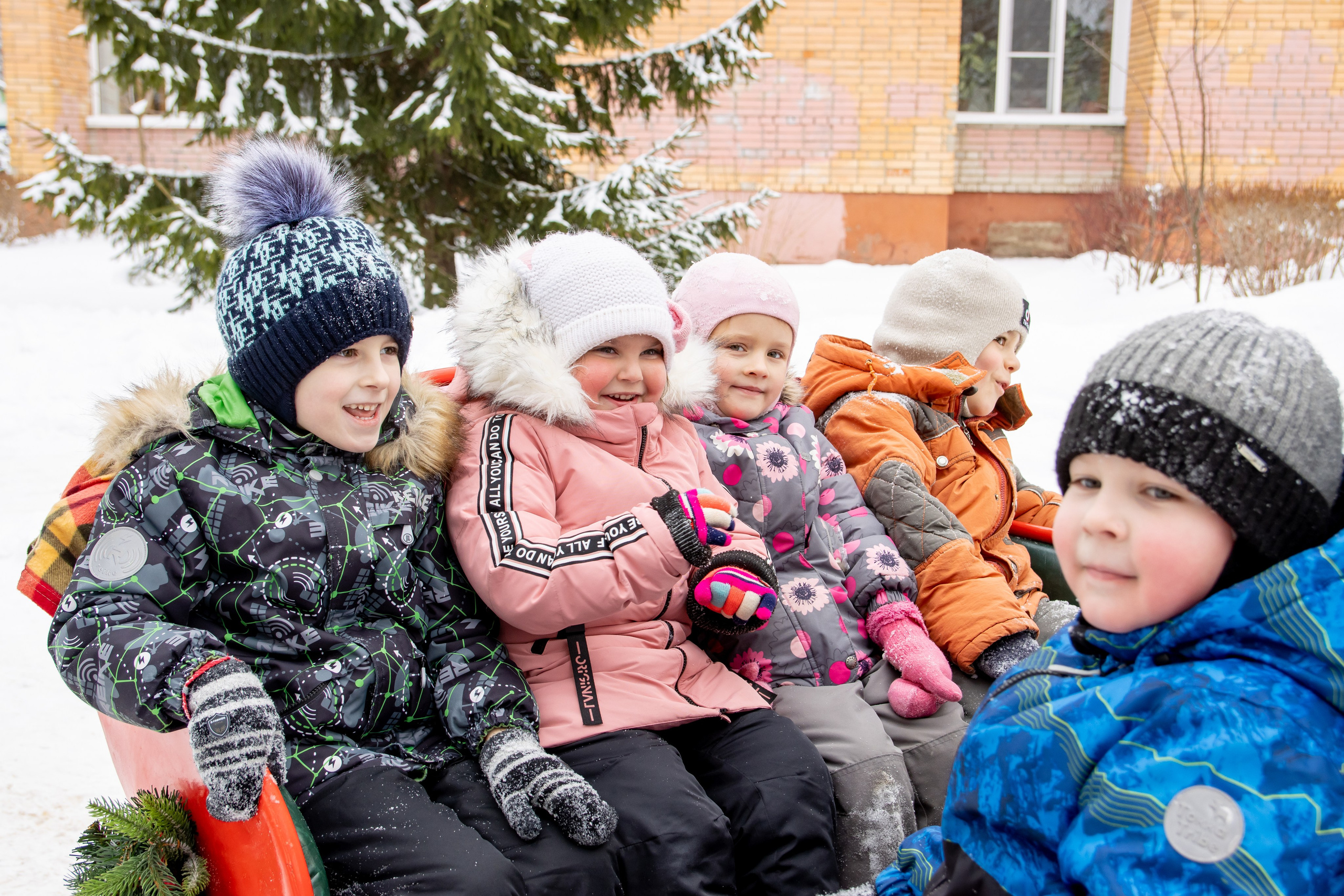 Съемки жизни в детском саду. Выпускные альбомы в Обнинске