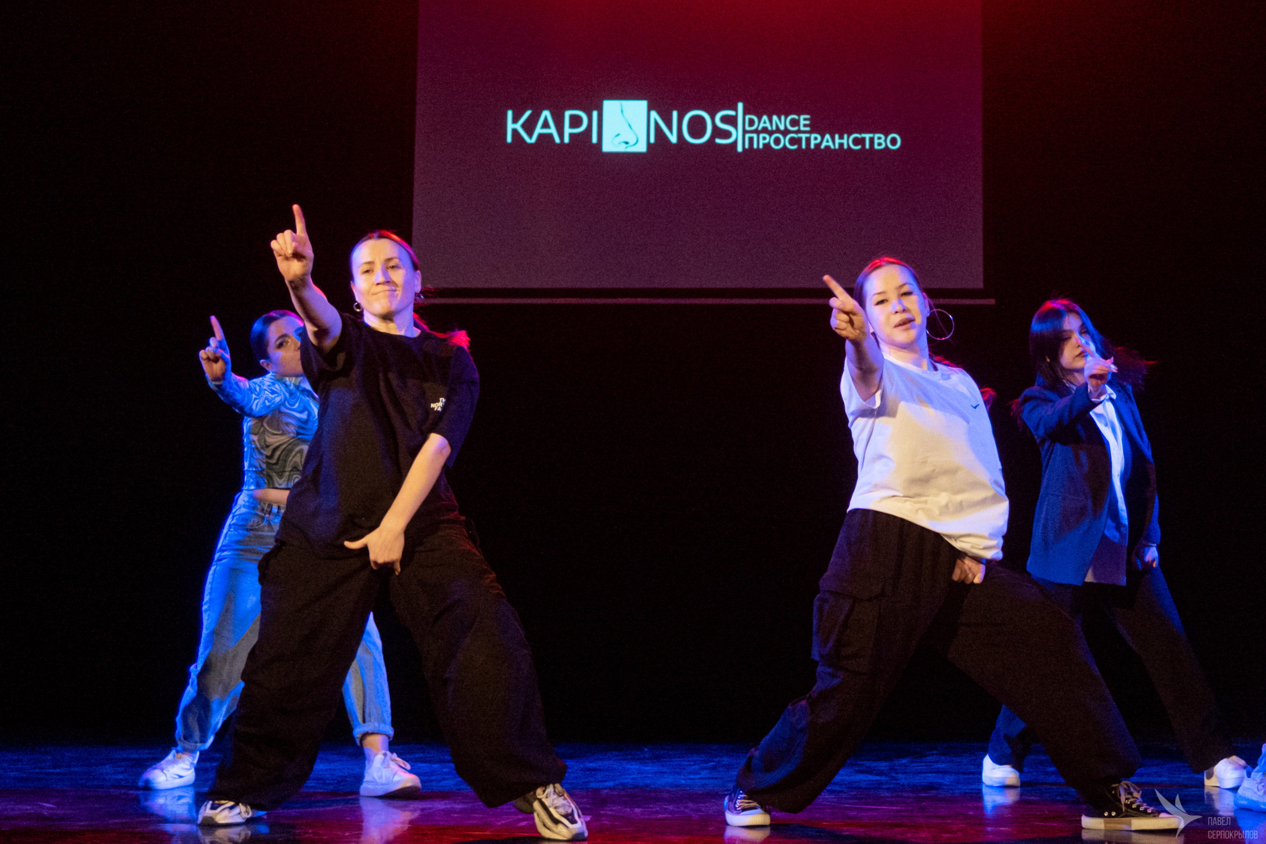 Зимний отчётный концерт танцевальной школы «Kapinosdance». Репортажный фотограф в Казани Павел Серпокрылов