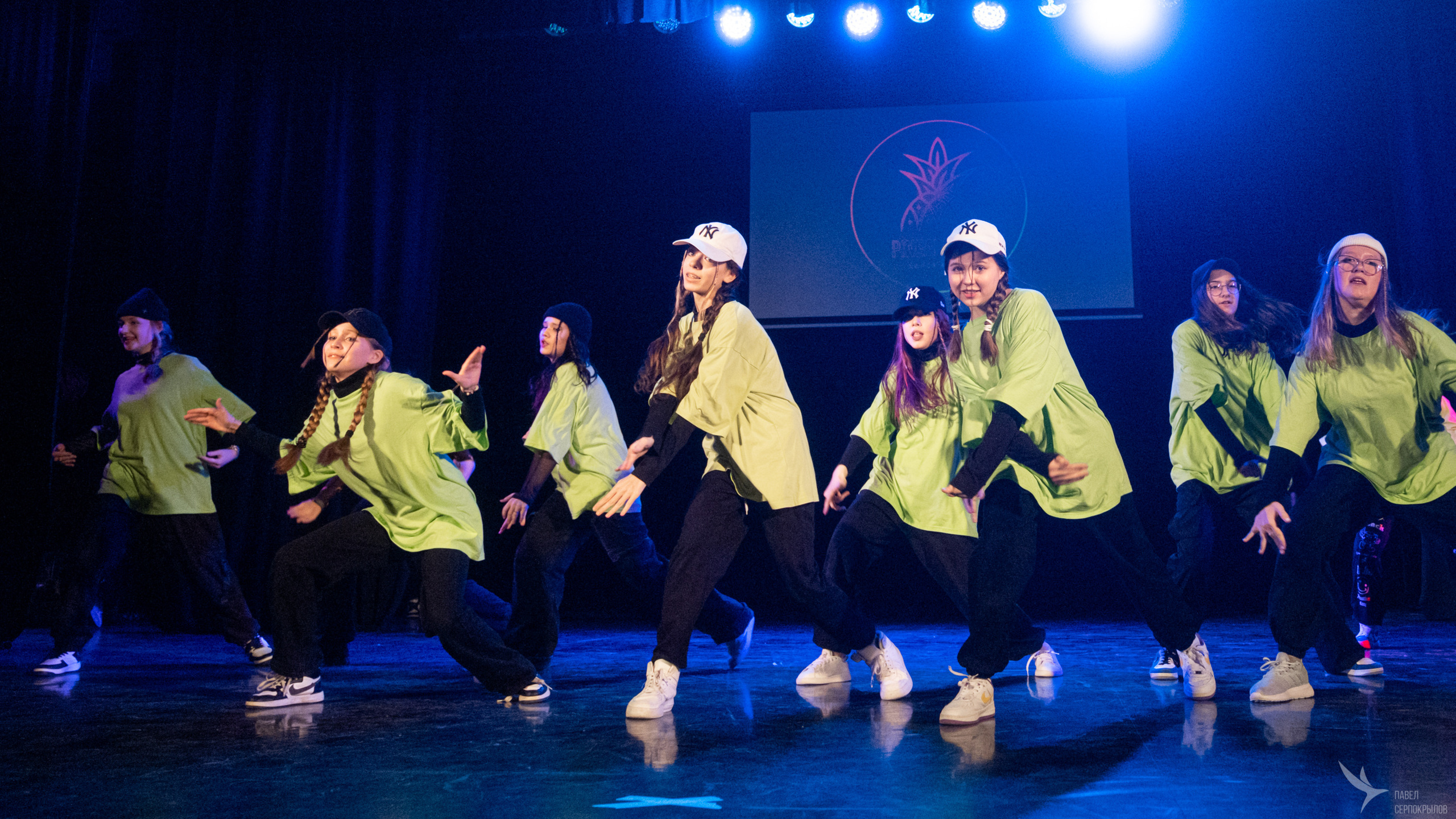 Pineappledi dance. Репортажный фотограф в Казани Павел Серпокрылов