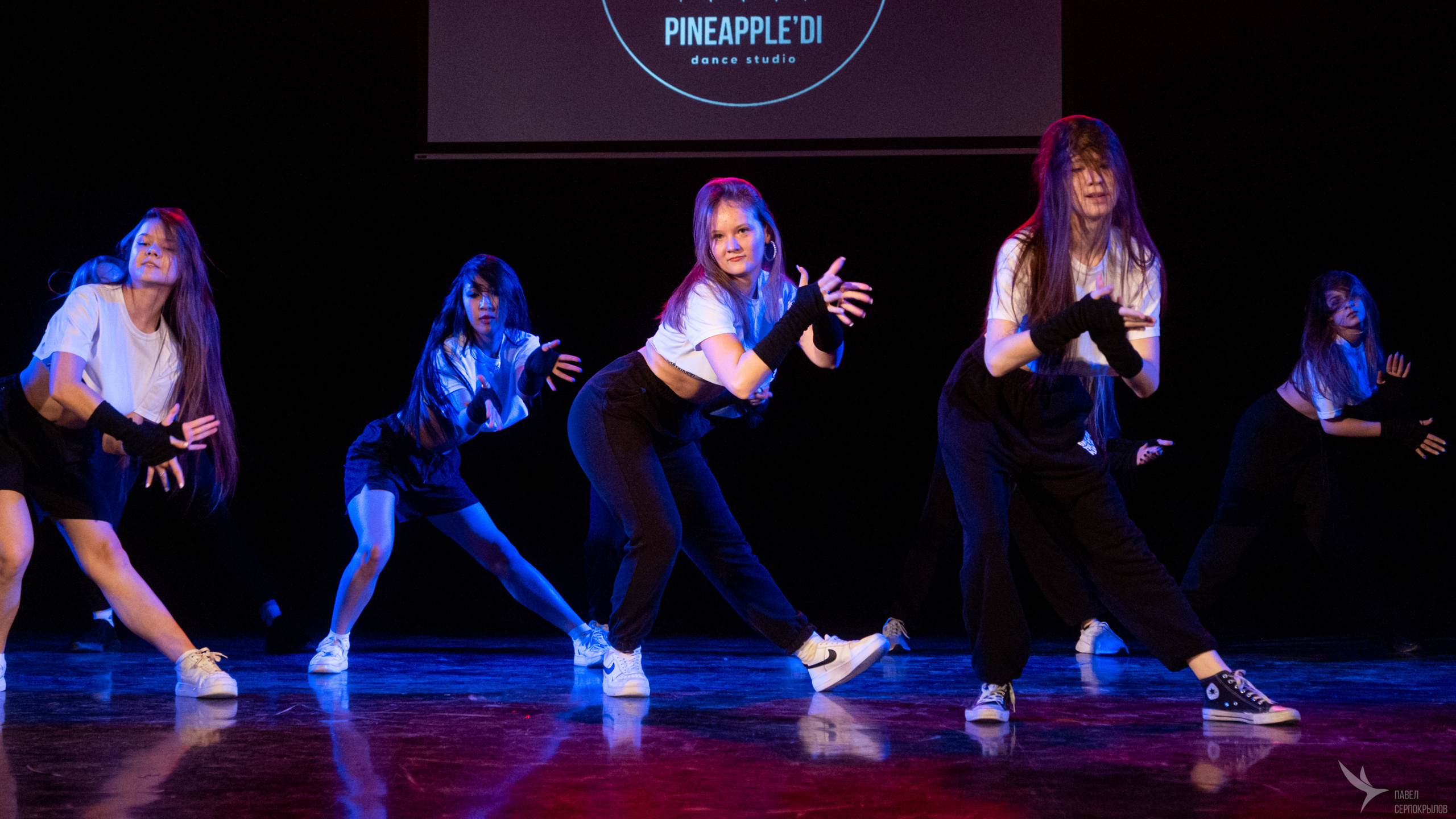 Pineappledi dance. Репортажный фотограф в Казани Павел Серпокрылов