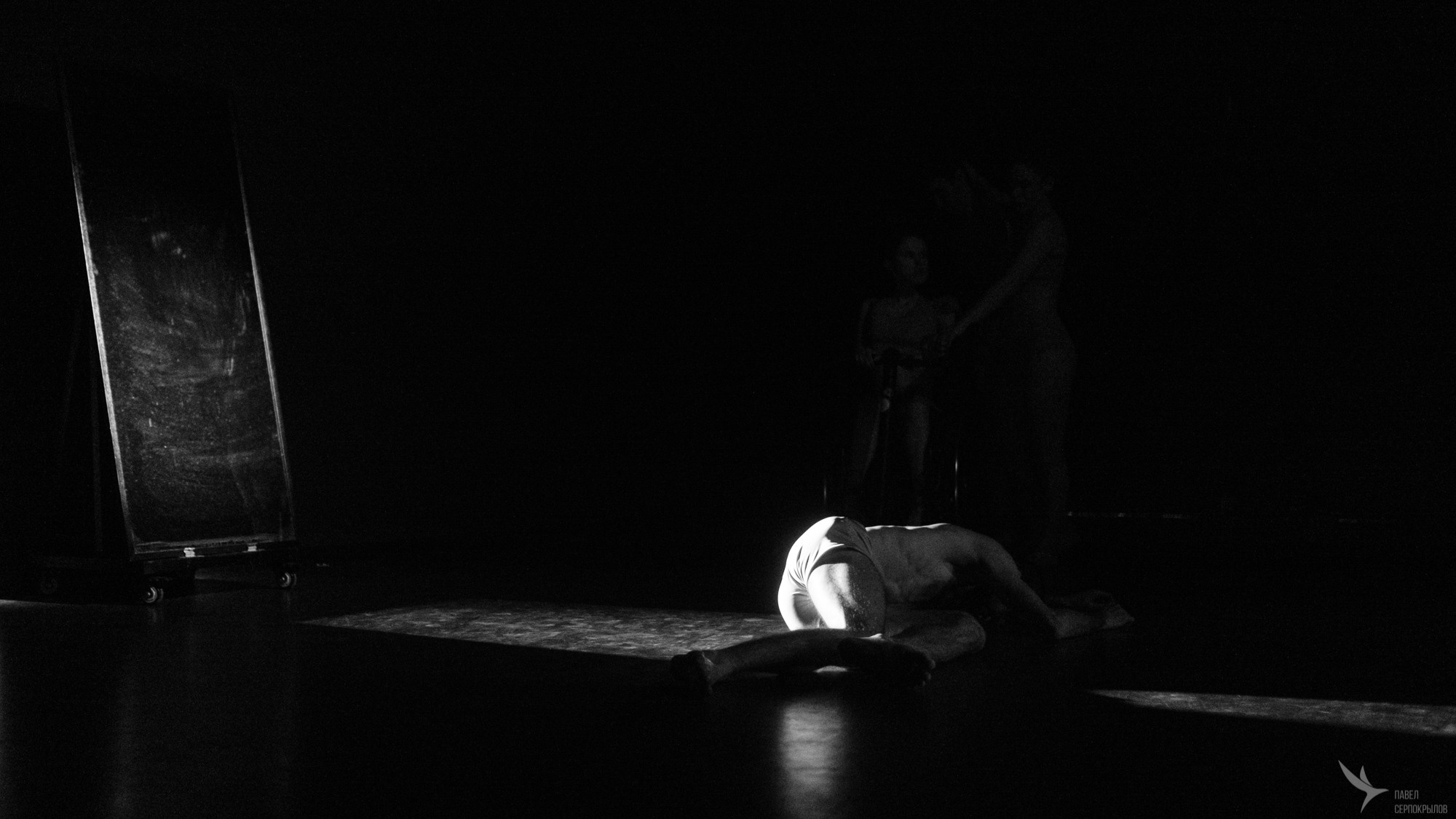 Пластический спектакль «Отстань от себя». Репортажный фотограф в Казани Павел Серпокрылов