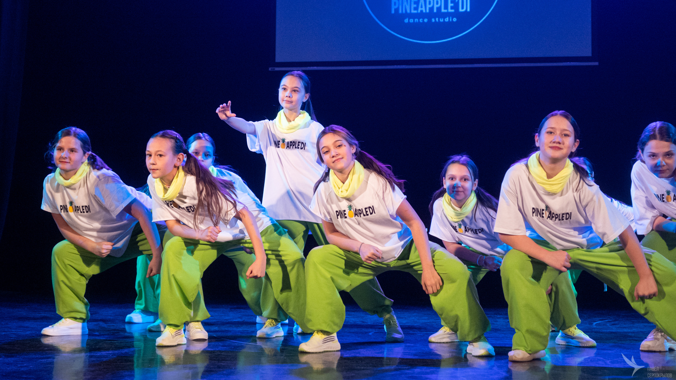 Pineappledi dance. Репортажный фотограф в Казани Павел Серпокрылов