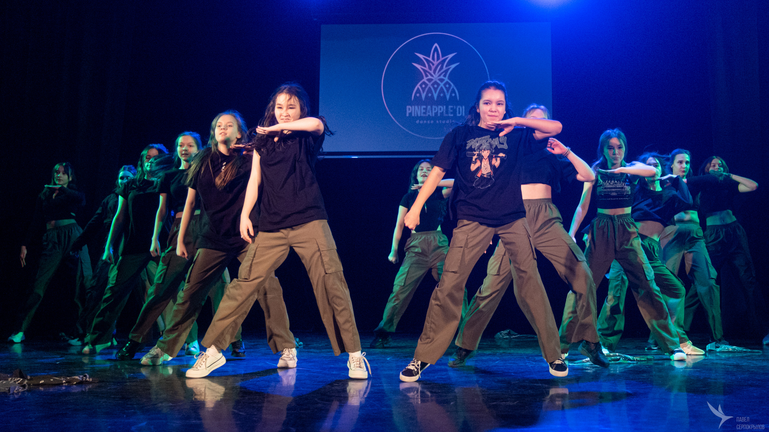 Pineappledi dance. Репортажный фотограф в Казани Павел Серпокрылов