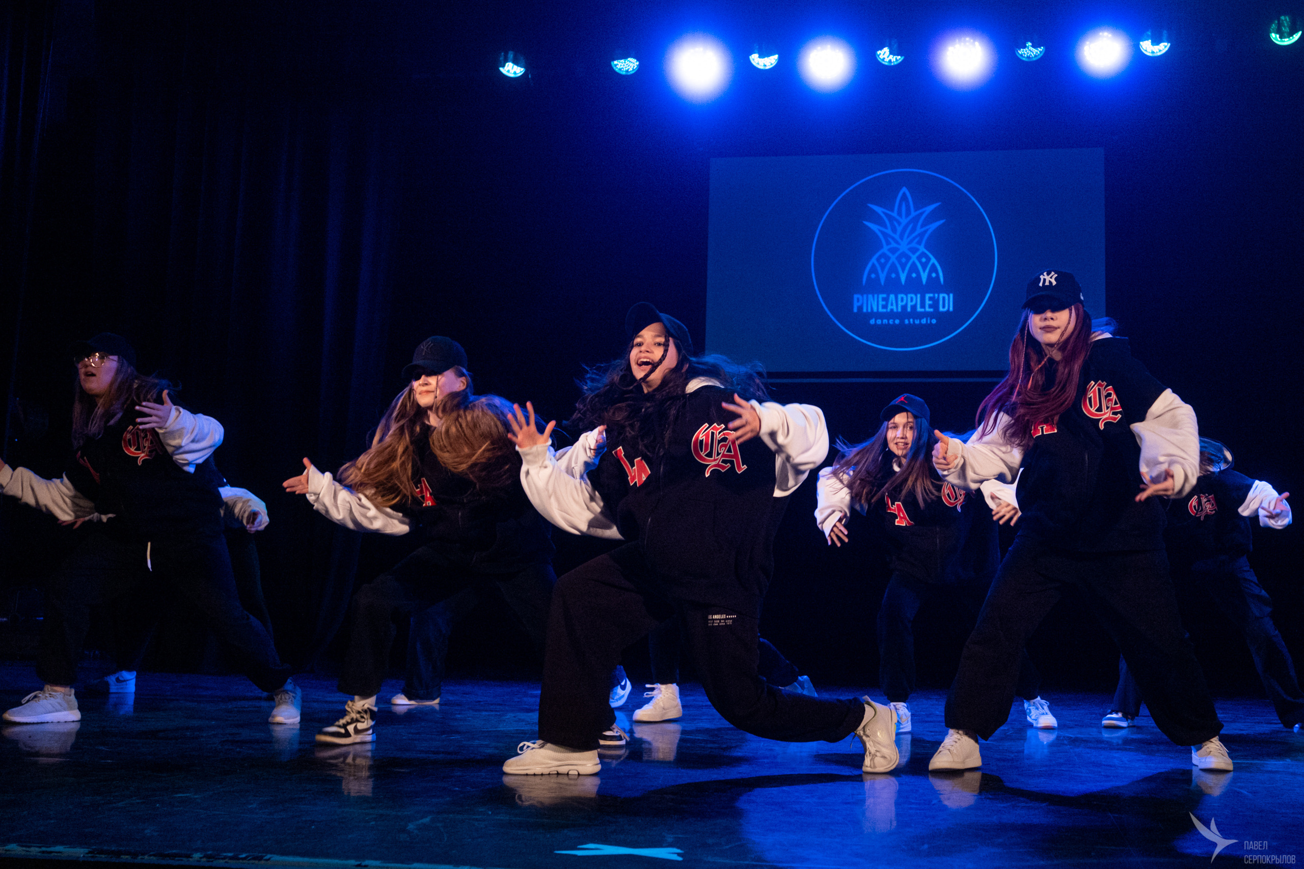 Pineappledi dance. Репортажный фотограф в Казани Павел Серпокрылов