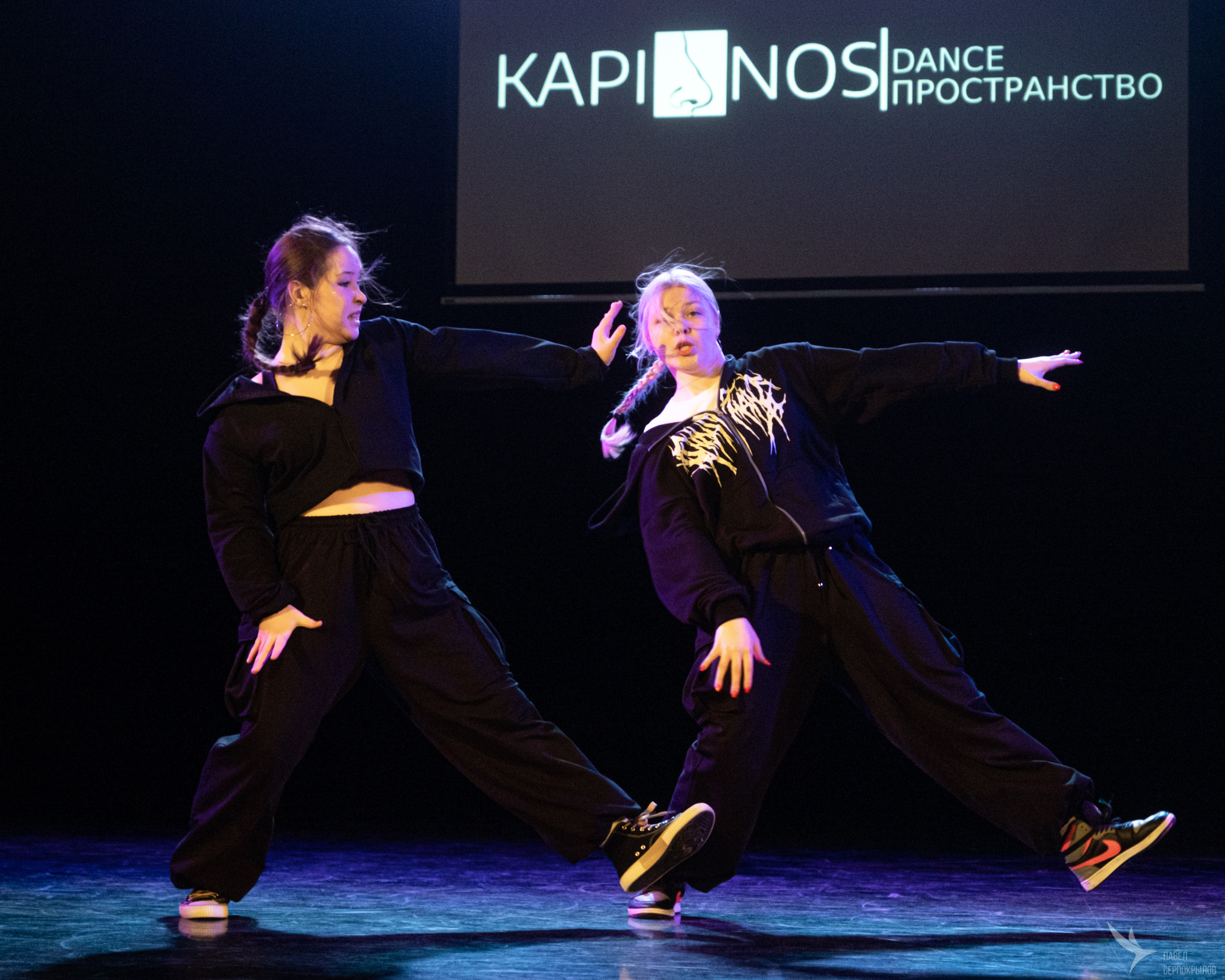 Зимний отчётный концерт танцевальной школы «Kapinosdance». Репортажный фотограф в Казани Павел Серпокрылов