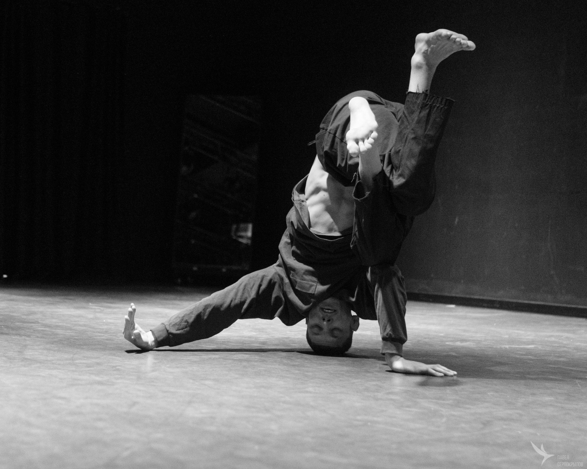 Пластический спектакль «Отстань от себя». Репортажный фотограф в Казани Павел Серпокрылов