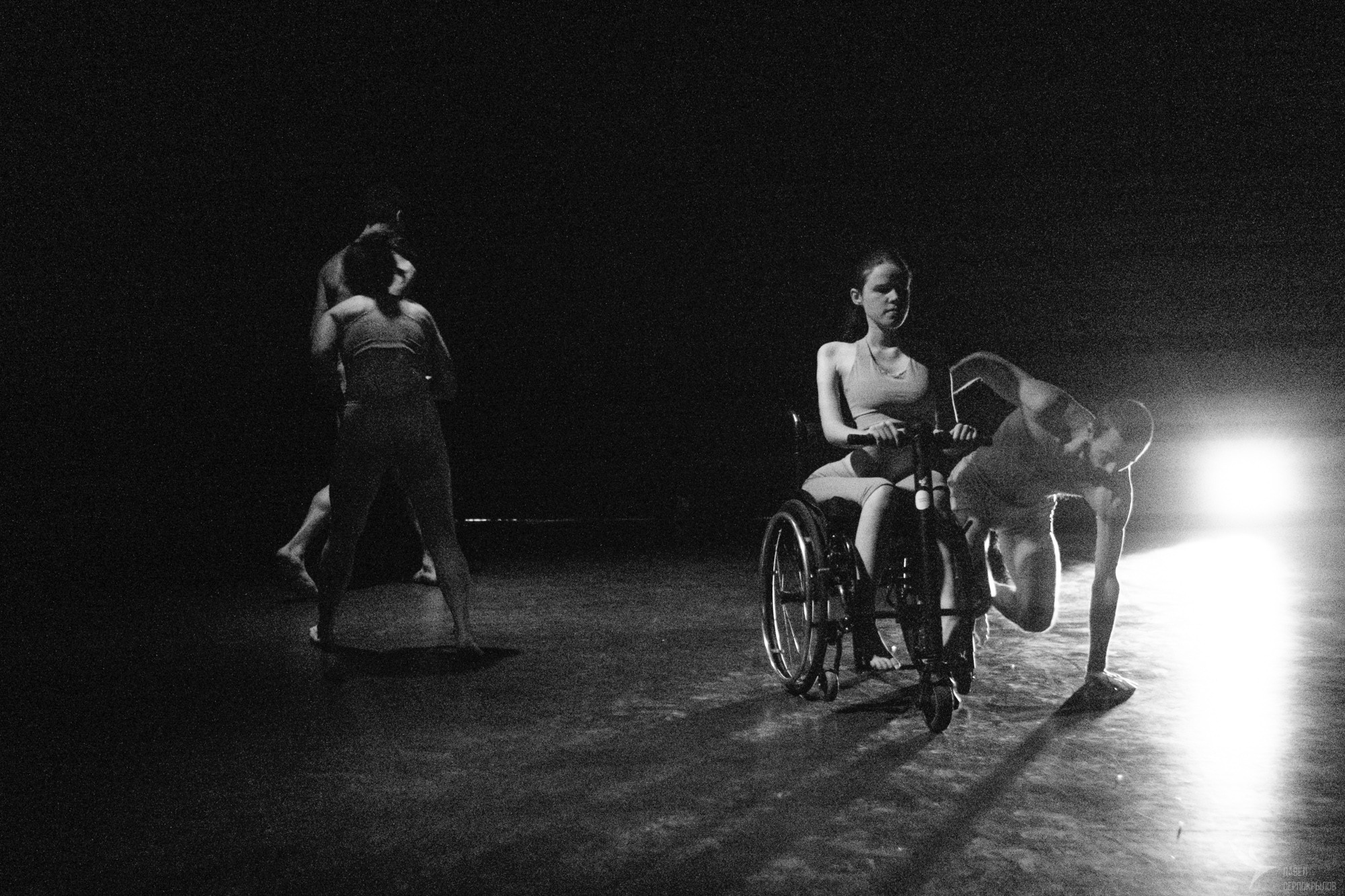 Пластический спектакль «Отстань от себя». Репортажный фотограф в Казани Павел Серпокрылов